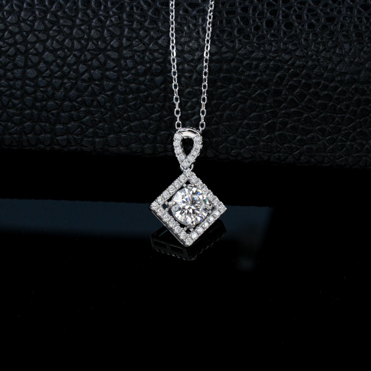 S925 Sterling Silver Lab Diamond Square Halo Necklace, Premium - Photo 4
