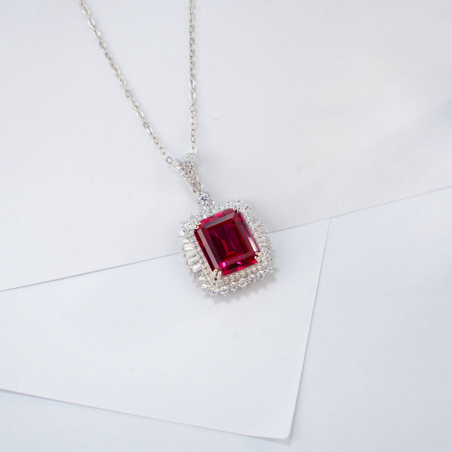 S925 Sterling Silver Lab Pigeon Blood Ruby Halo Pendant Necklace, Vintage Engagement - Photo 4