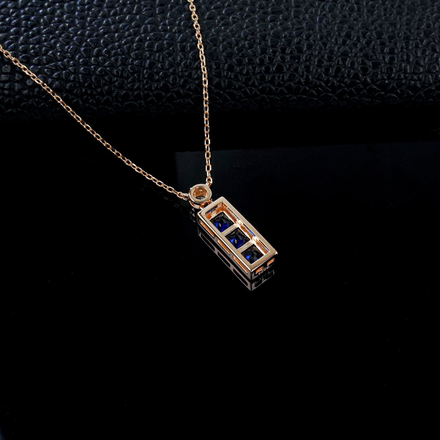 S925 Silver Rose Gold Long Sapphire Simple Geometric Pendant, White-Collar Versatile Accessory - Photo 4
