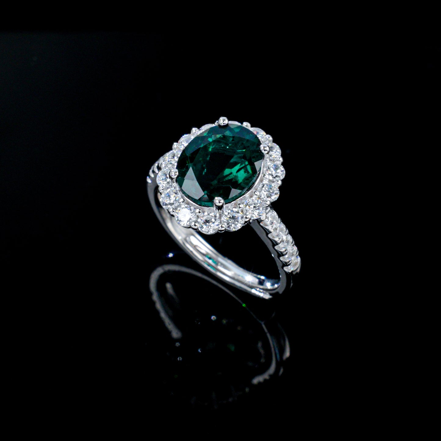 925 Sterling Silver Lab Emerald Classic Halo Ring, for Women - Photo 4