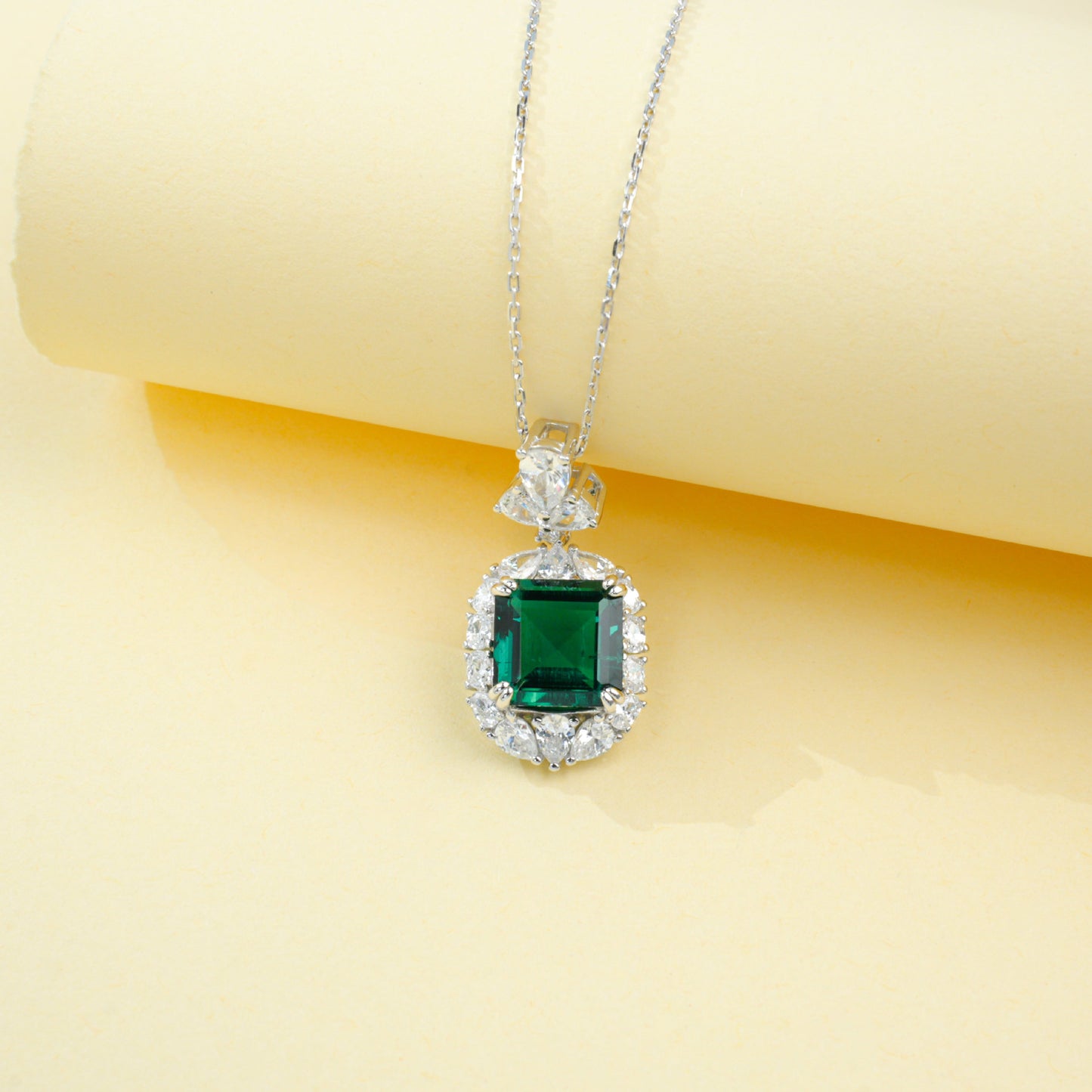 S925 Sterling Silver Lab Emerald Necklace, Versatile Elegant for Women - Photo 4