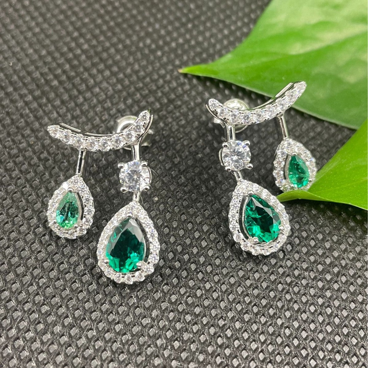 S925 Silver Crescent Arc Ear Cuff Double Teardrop Lab Emerald Diamond Halo, Evening - Photo 4
