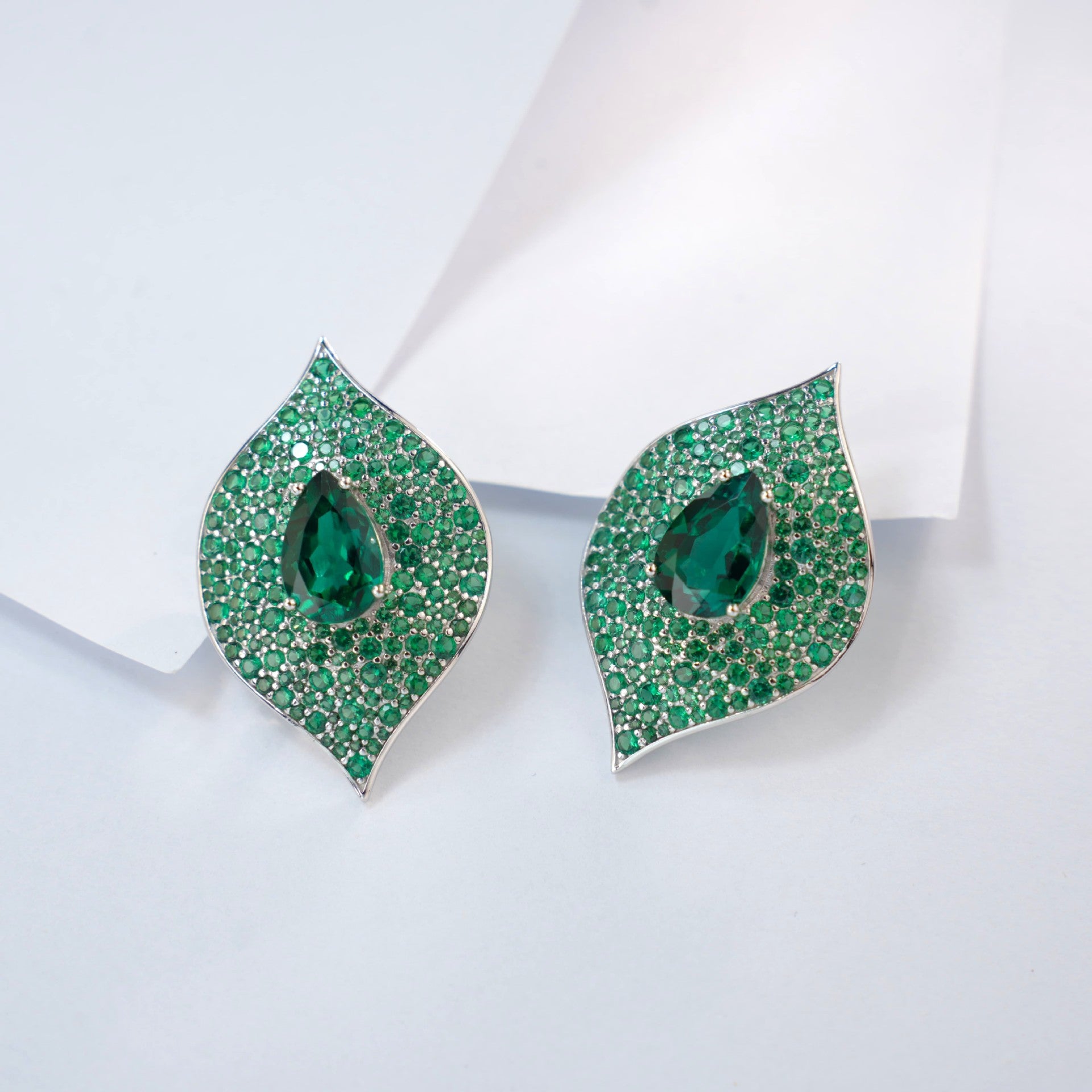 S925 Sterling Silver Teardrop Emerald Leaf Stud Earrings, Versatile Premium - Photo 3