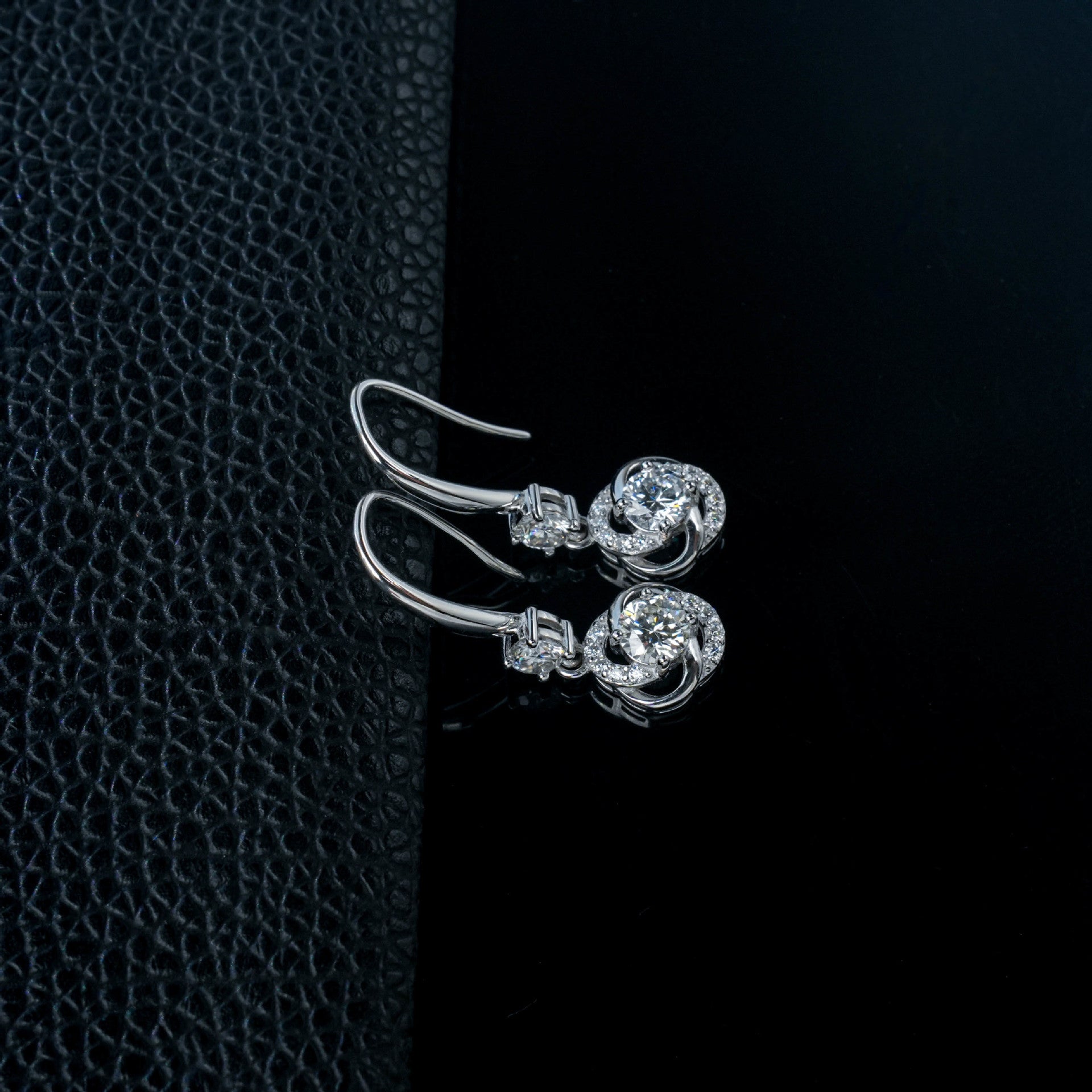 S925 Silver Lab Diamond Earrings, Design Simple Versatile - Photo 2