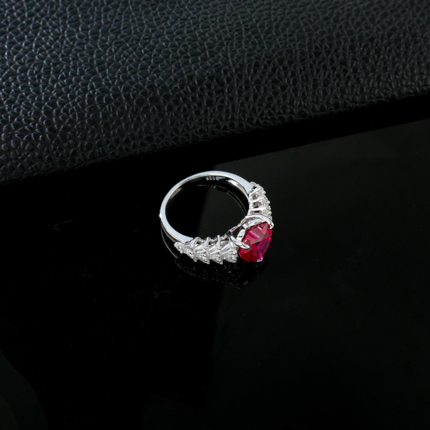 S925 Sterling Silver Lab Pigeon Blood Ruby Heart Pave Closed Ring, Engagement Premium for Women - Photo 2