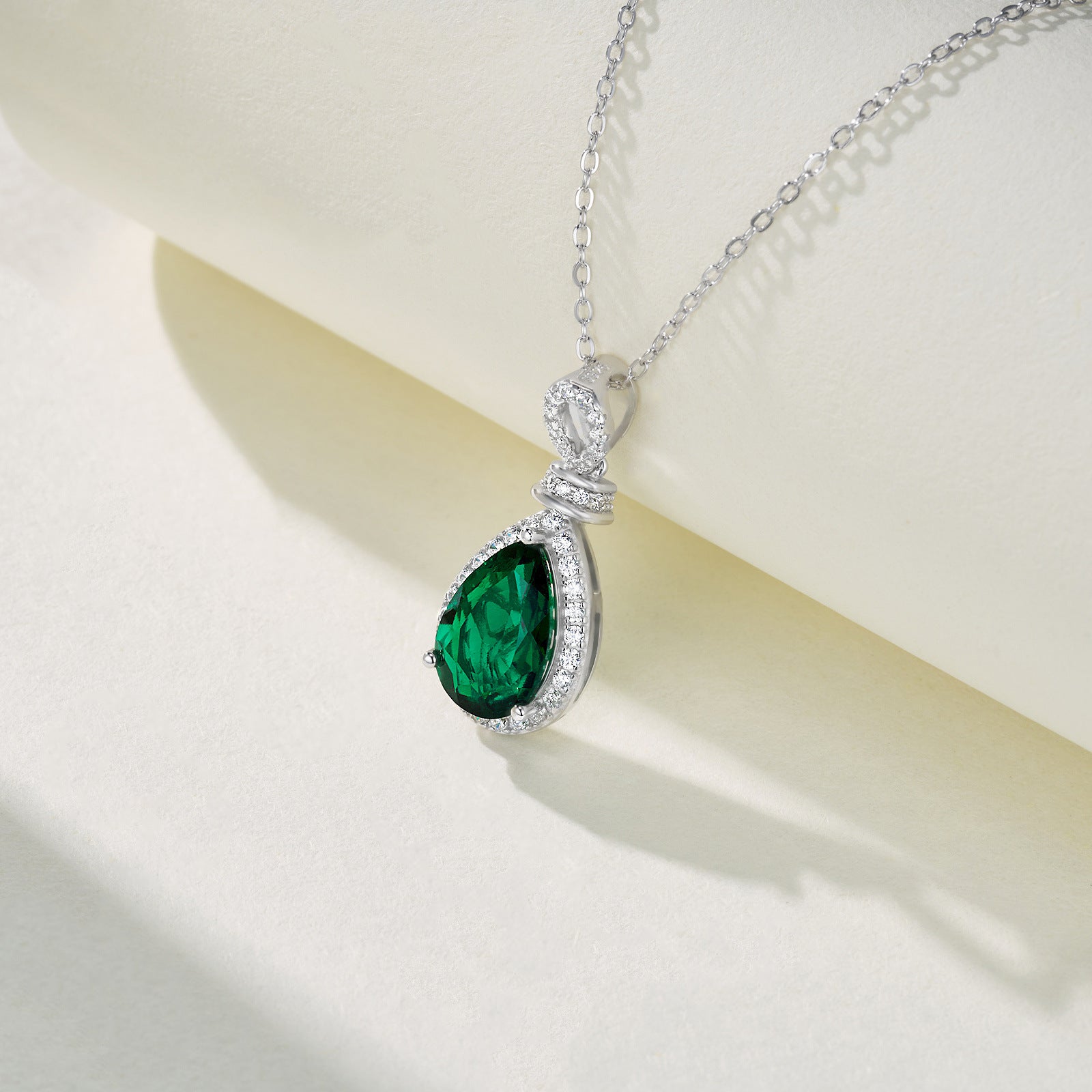 S925 Sterling Silver Lab Emerald Teardrop Halo Pendant Choker, Premium Elegant - Photo 2