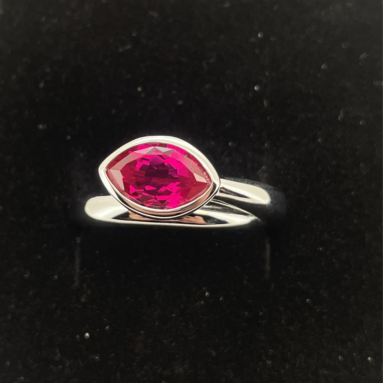 S925 Sterling Silver Lab Pigeon Blood Ruby Ring, Premium for Women - Photo 3