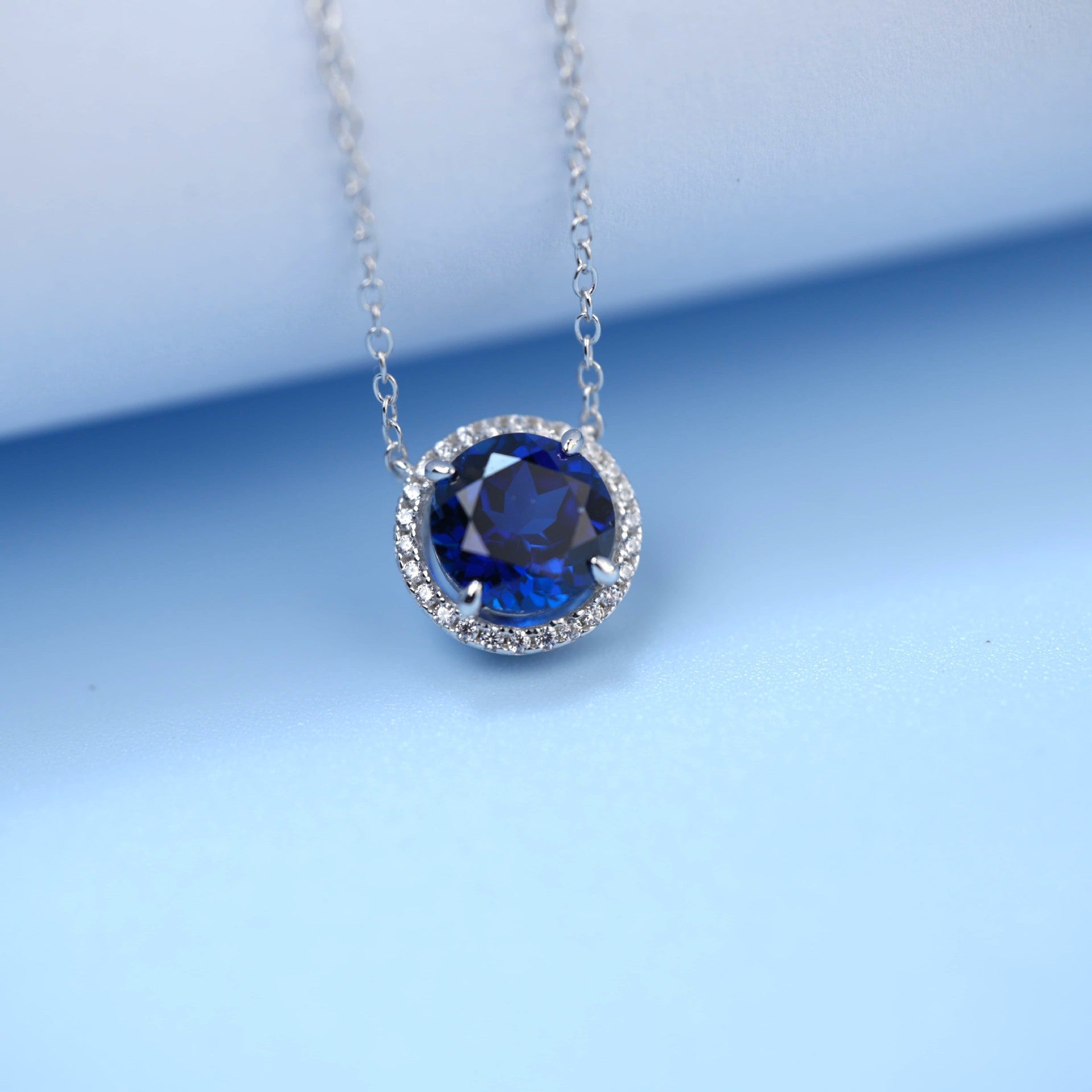 S925 Silver Round Lab Sapphire Single-Hoop Full Diamond Halo Pendant Necklace, Premium - Photo 2
