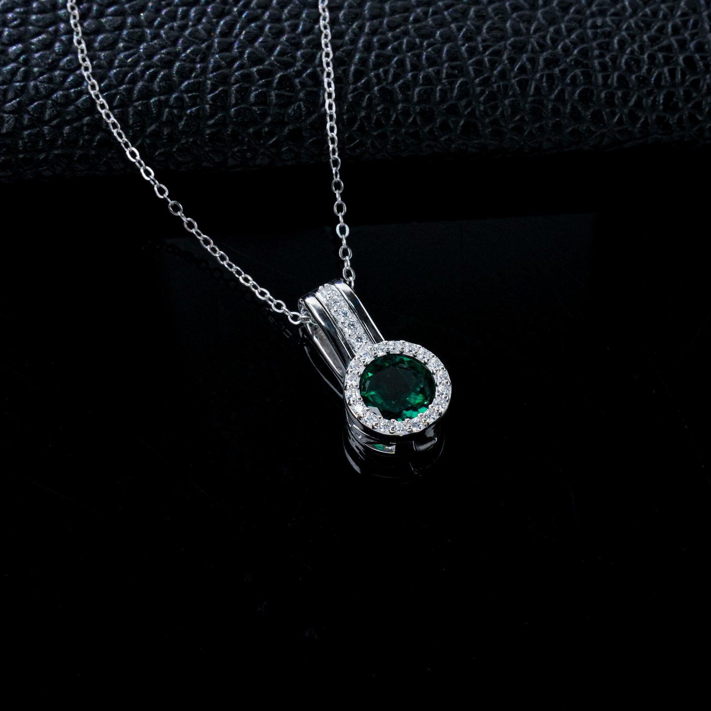 S925 Silver Lab Emerald Pendant Round Full Diamond Halo coloured Gemstone, Evening Gift - Photo 3