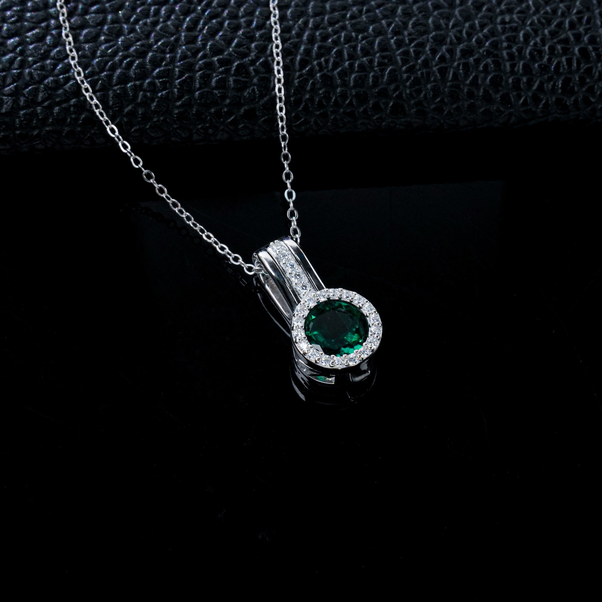 S925 Silver Lab Emerald Pendant Round Full Diamond Halo coloured Gemstone, Evening Gift - Photo 3