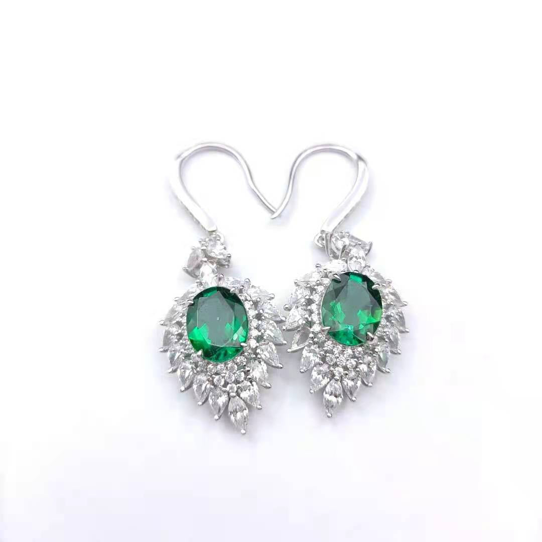 S925 Lab Emerald Earrings, Simple Versatile Design - Photo 5