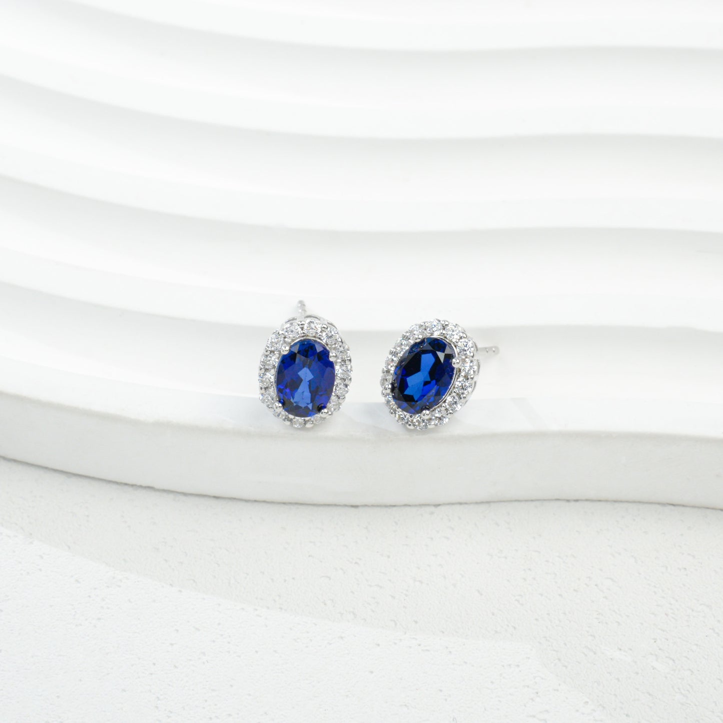S925 Sterling Silver Oval Lab Sapphire Pave Halo Stud Earrings, Versatile - Photo 2