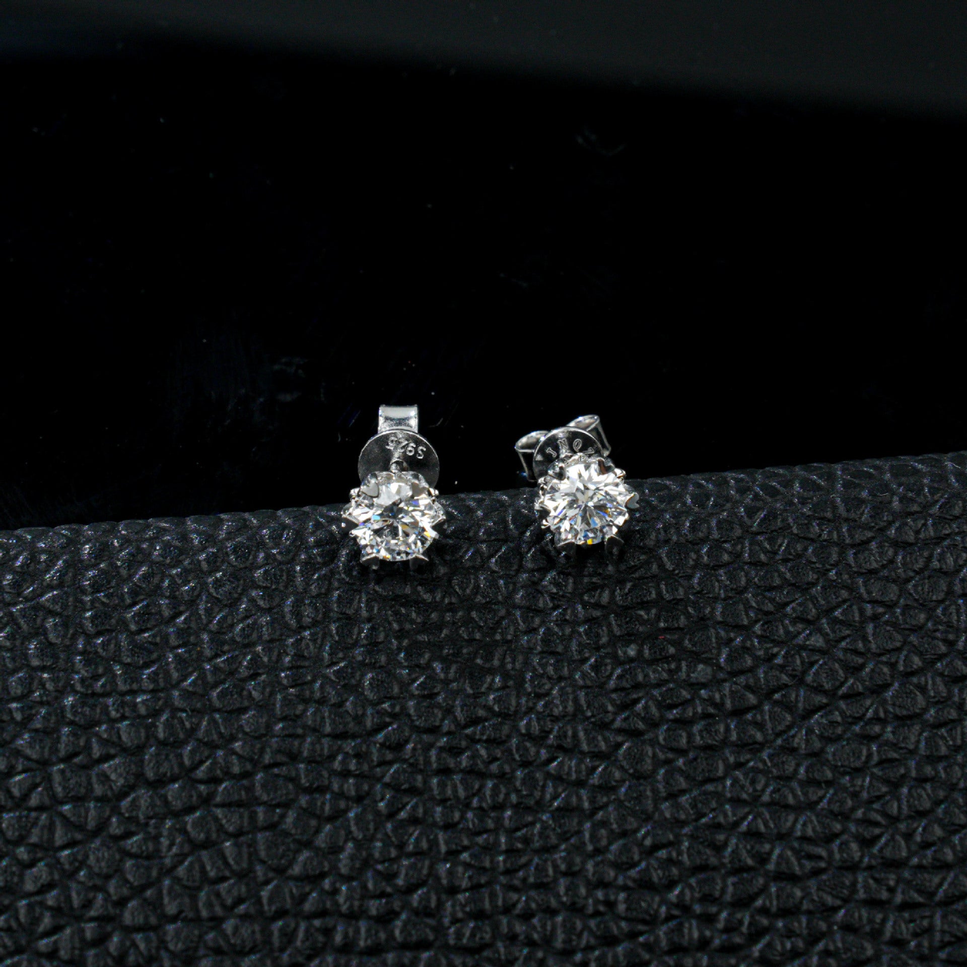 S925 Silver Sunflower Heart Prong Round Stone Stud Earrings, Simple Solitaire Earrings - Photo 2