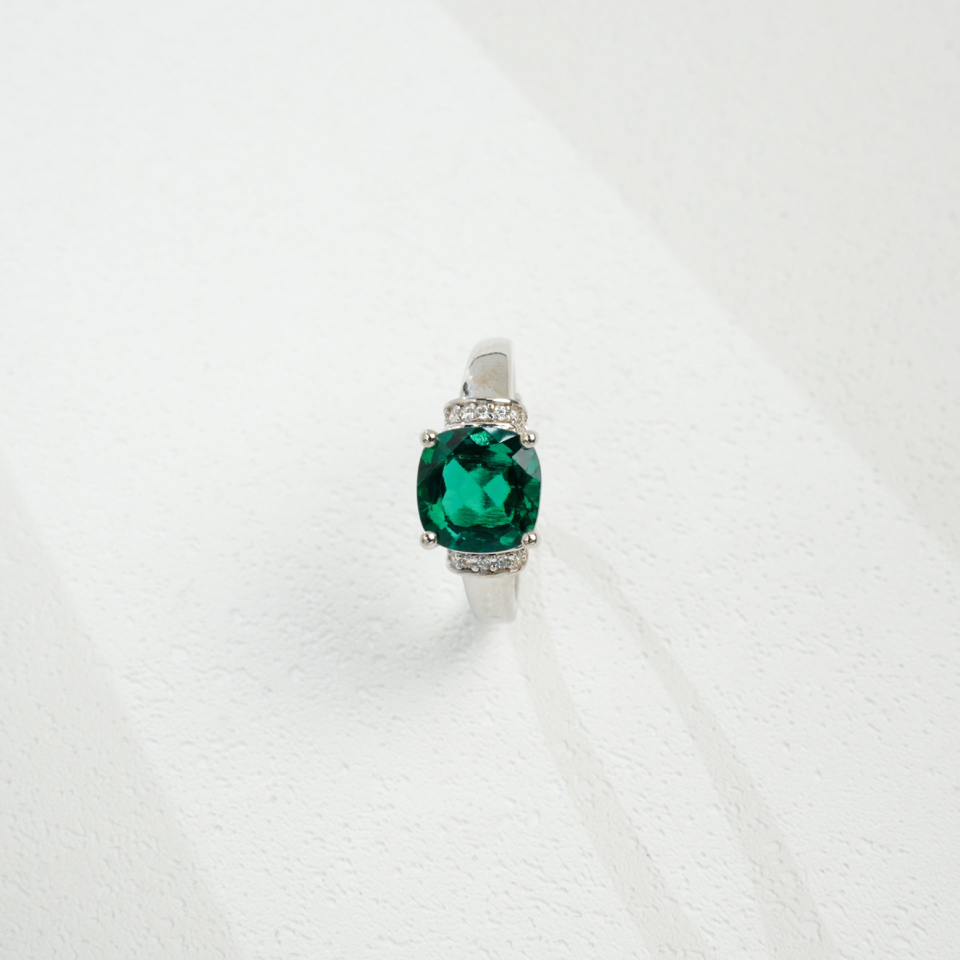 Lab Emerald 925 Silver Ring for Women, Luxurious Premium Vintage - Photo 2