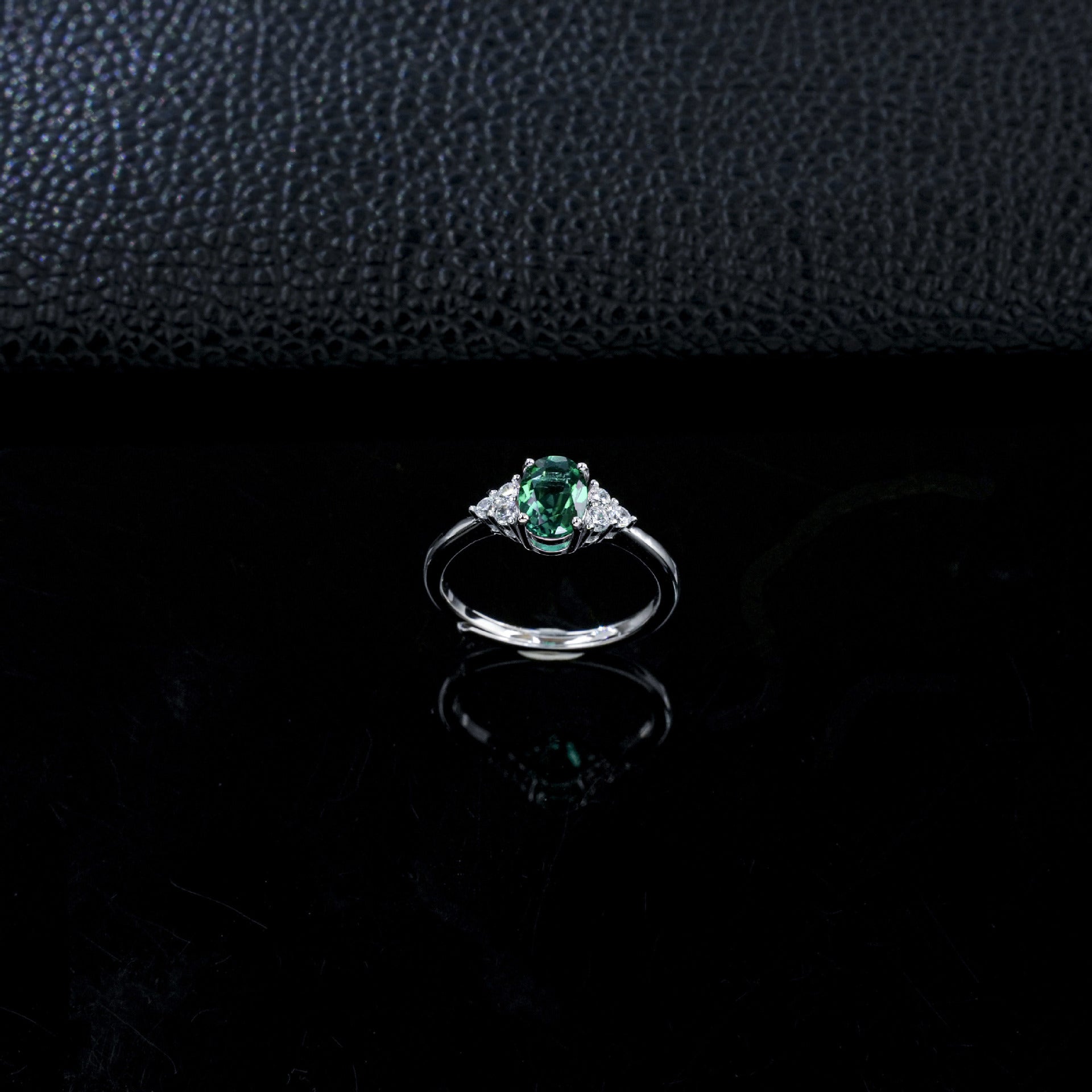 S925 Silver 4-Claw Lab Emerald Ring with Side Teardrop Diamond, Matching Silver Ring - Photo 3