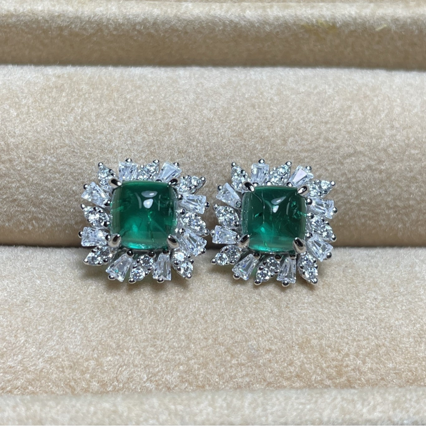 S925 Silver Sugarloaf Lab Emerald Stud Earrings, Sunflower Diamond Halo - Photo 2