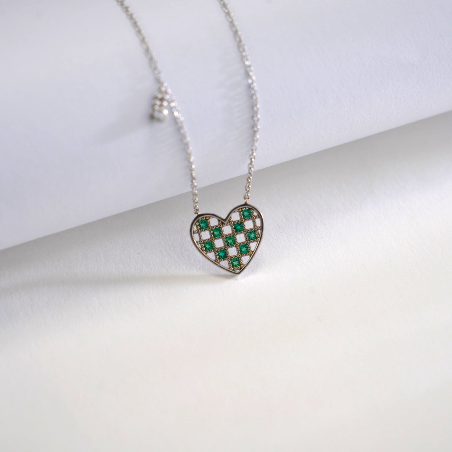 S925 Sterling Silver Lab Emerald Heart Pave Choker Necklace, for Women - Photo 1