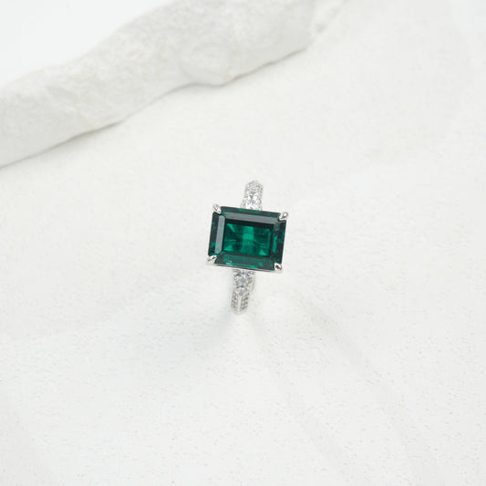 S925 Silver Lab Emerald Ring 4-Claw Side Diamond, Evening Wedding Gift - Photo 3