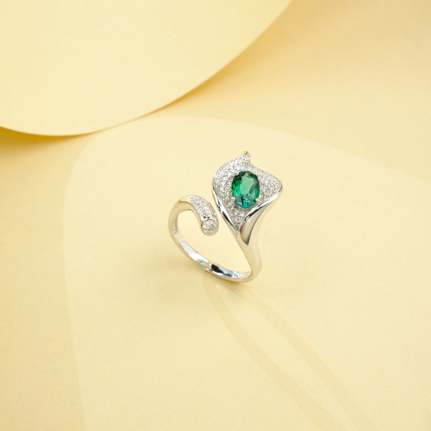 S925 Sterling Silver Oval Lab Emerald Micro-Pave Open Ring - Photo 3