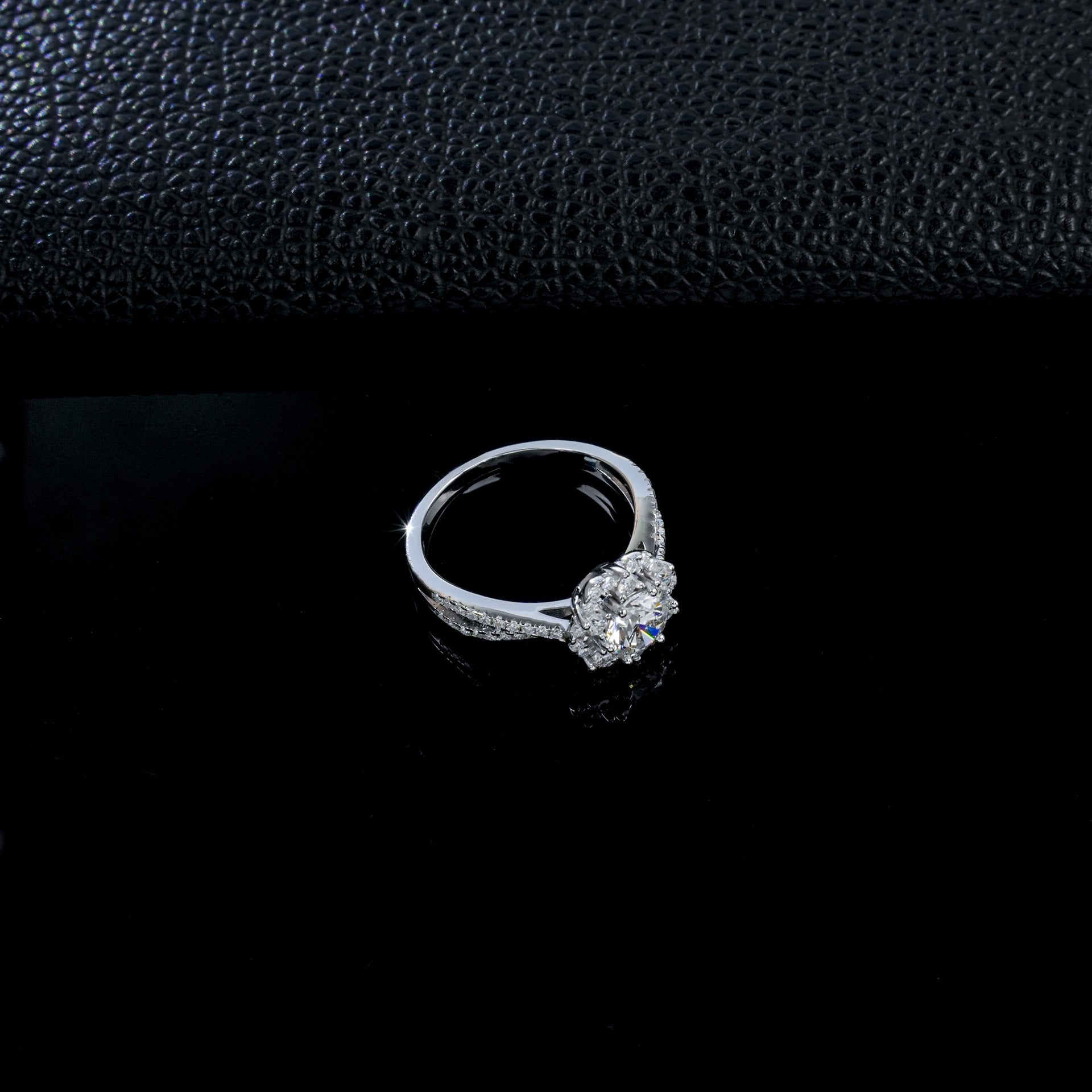 S925 Silver Flower Halo Lab Diamond Ring, Proposal Engagement Wedding - Photo 4