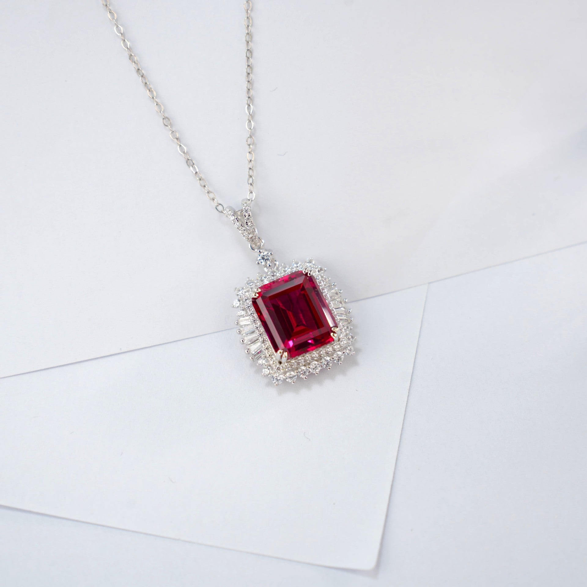 S925 Sterling Silver Lab Pigeon Blood Ruby Halo Pendant Necklace, Vintage Engagement - Photo 4