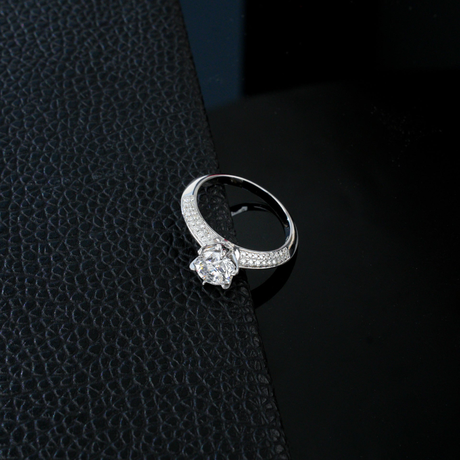 925 Sterling Silver Lab Diamond Six-Prong Engagement Ring, Premium - Photo 3