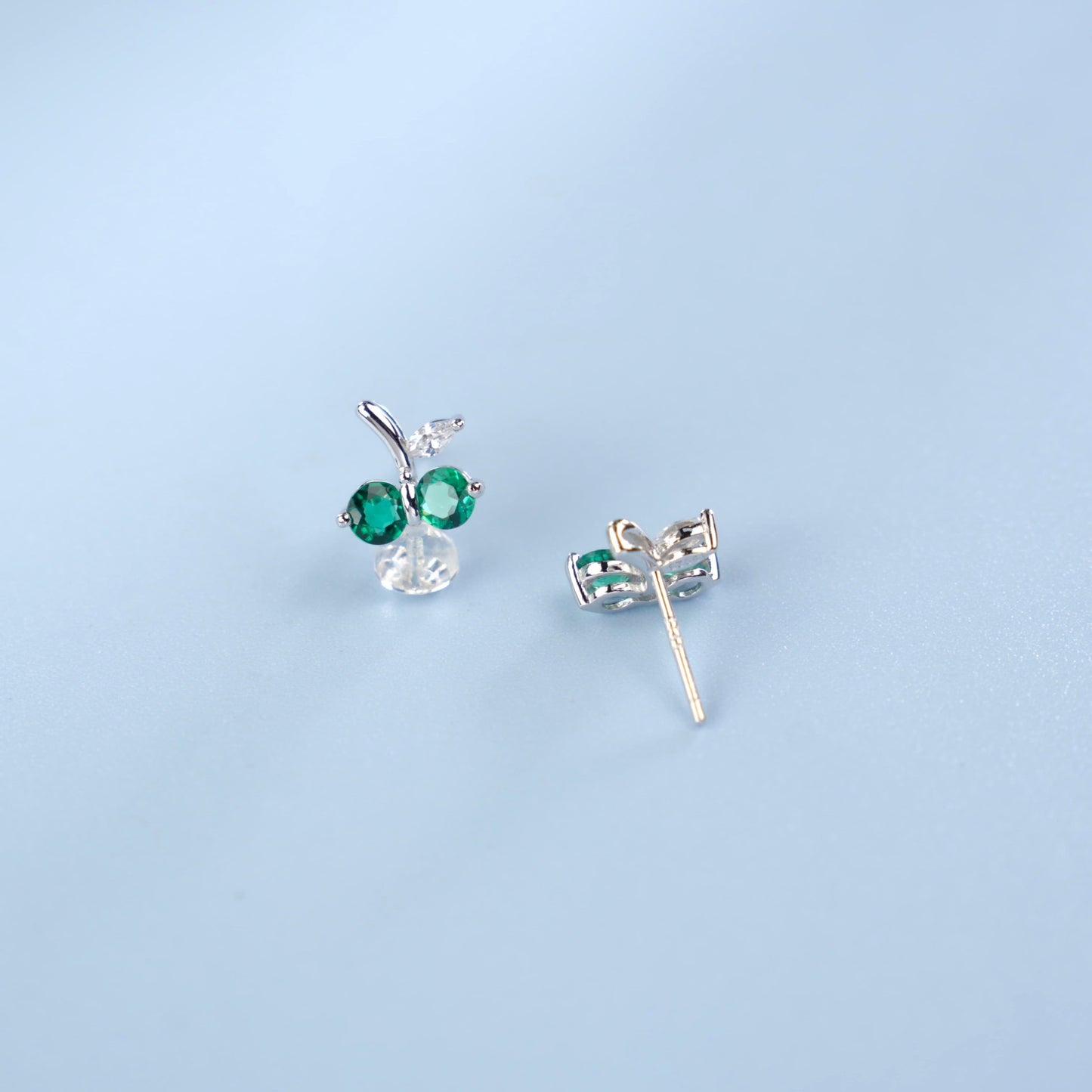 S925 Sterling Silver Lab Emerald Earrings - Photo 5