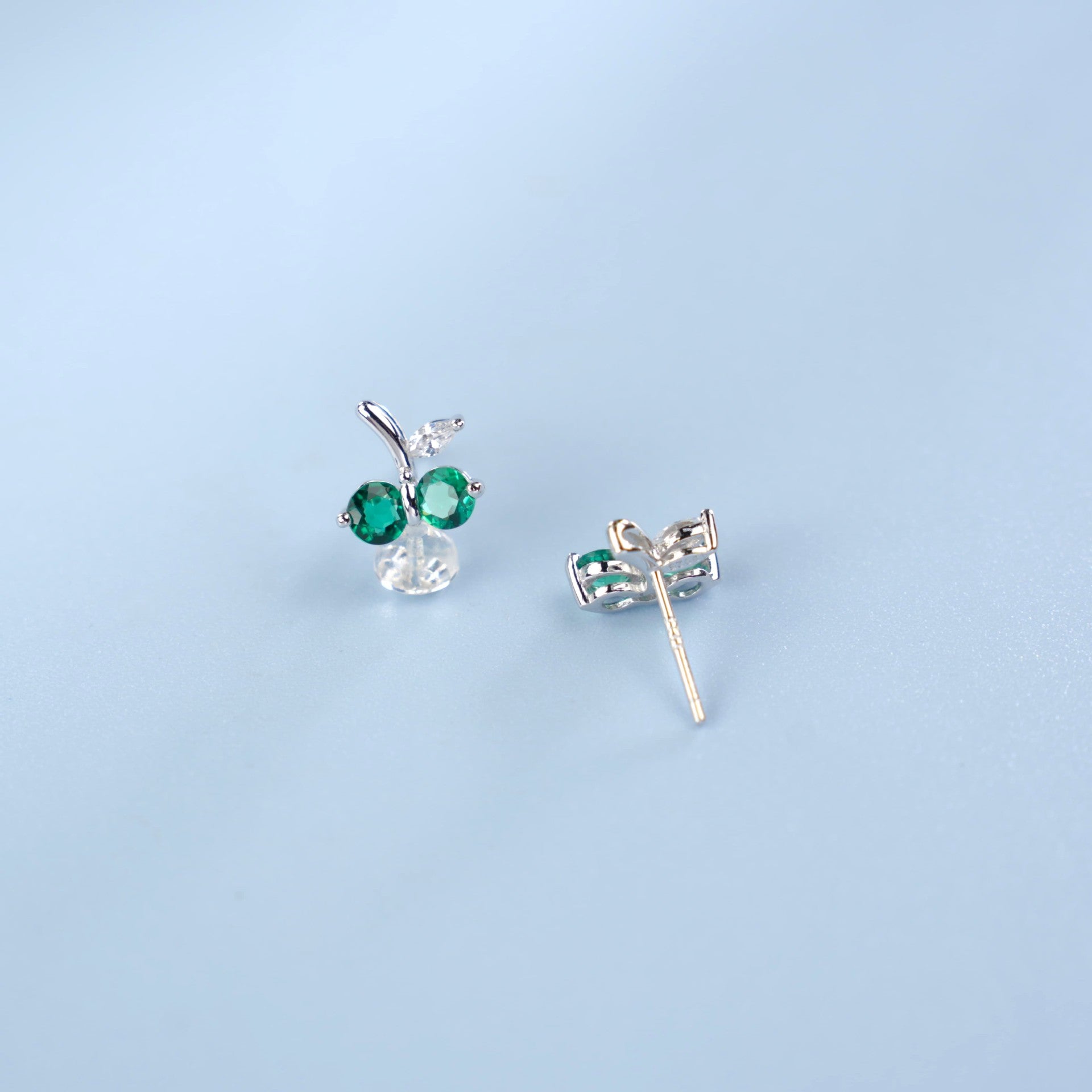 S925 Sterling Silver Lab Emerald Earrings - Photo 5