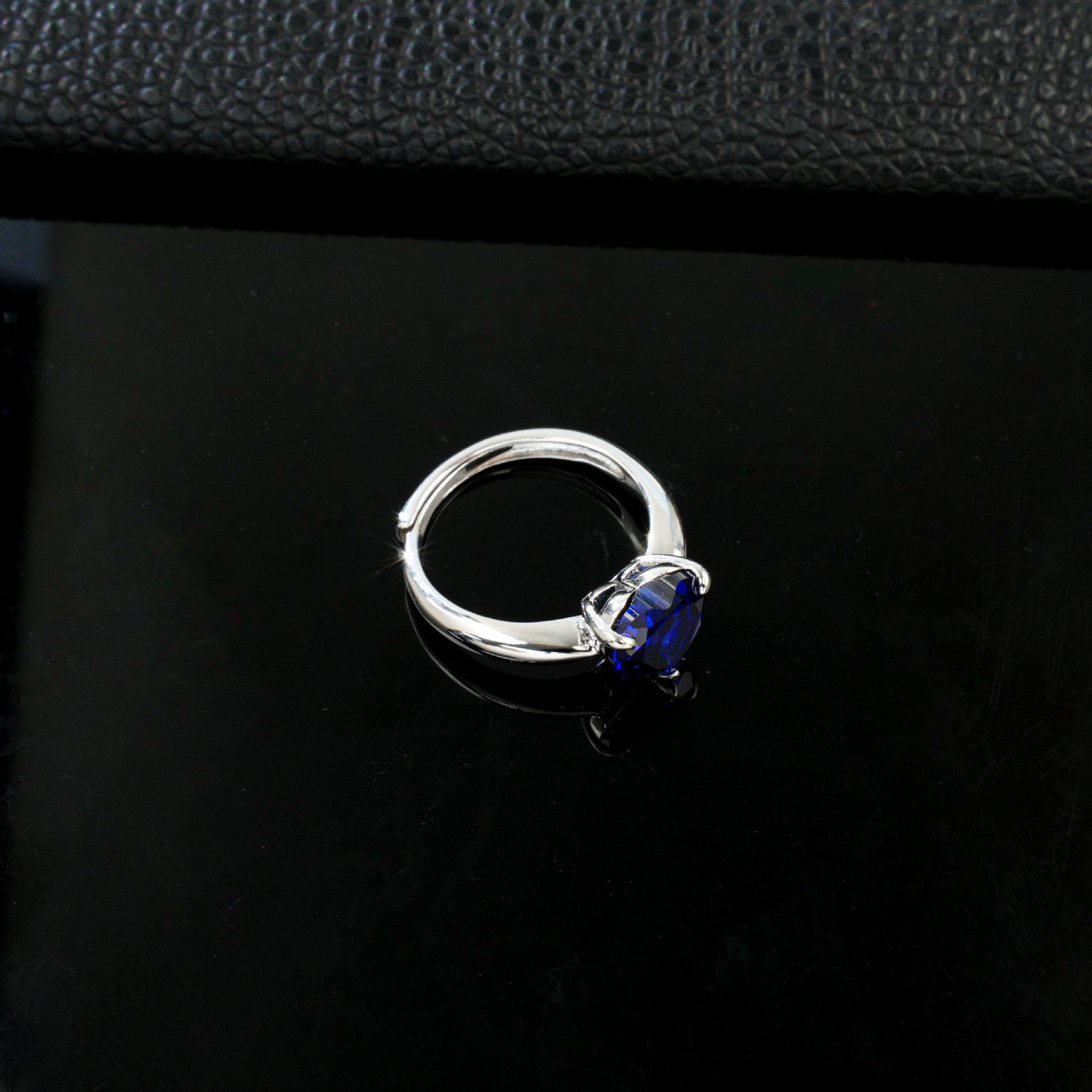 925 Sterling Silver Lab Gemstone Heart Three-Prong Ring, Minimalist Versatile Premium - Photo 3