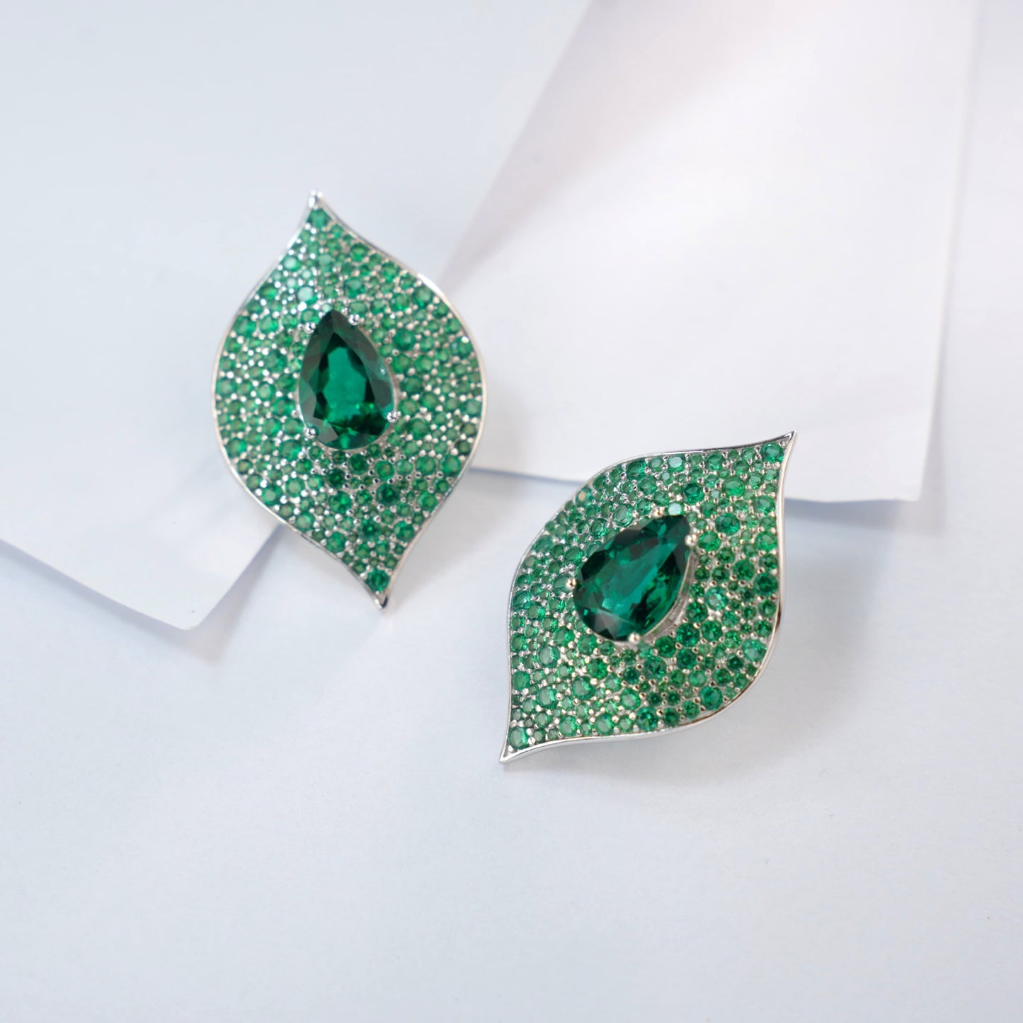 S925 Sterling Silver Teardrop Emerald Leaf Stud Earrings, Versatile Premium - Photo 2