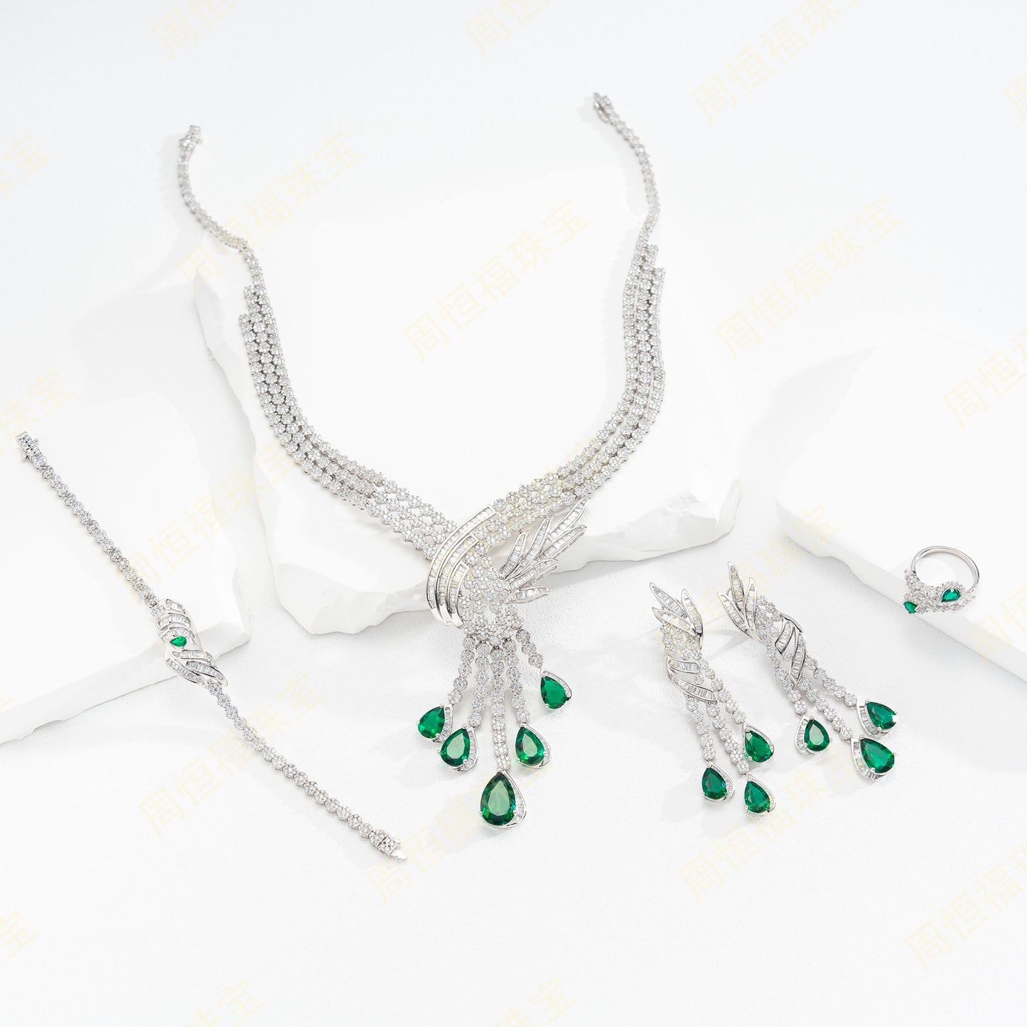 Lab Emerald Set S925, Luxurious Necklace Bracelet - Photo 5