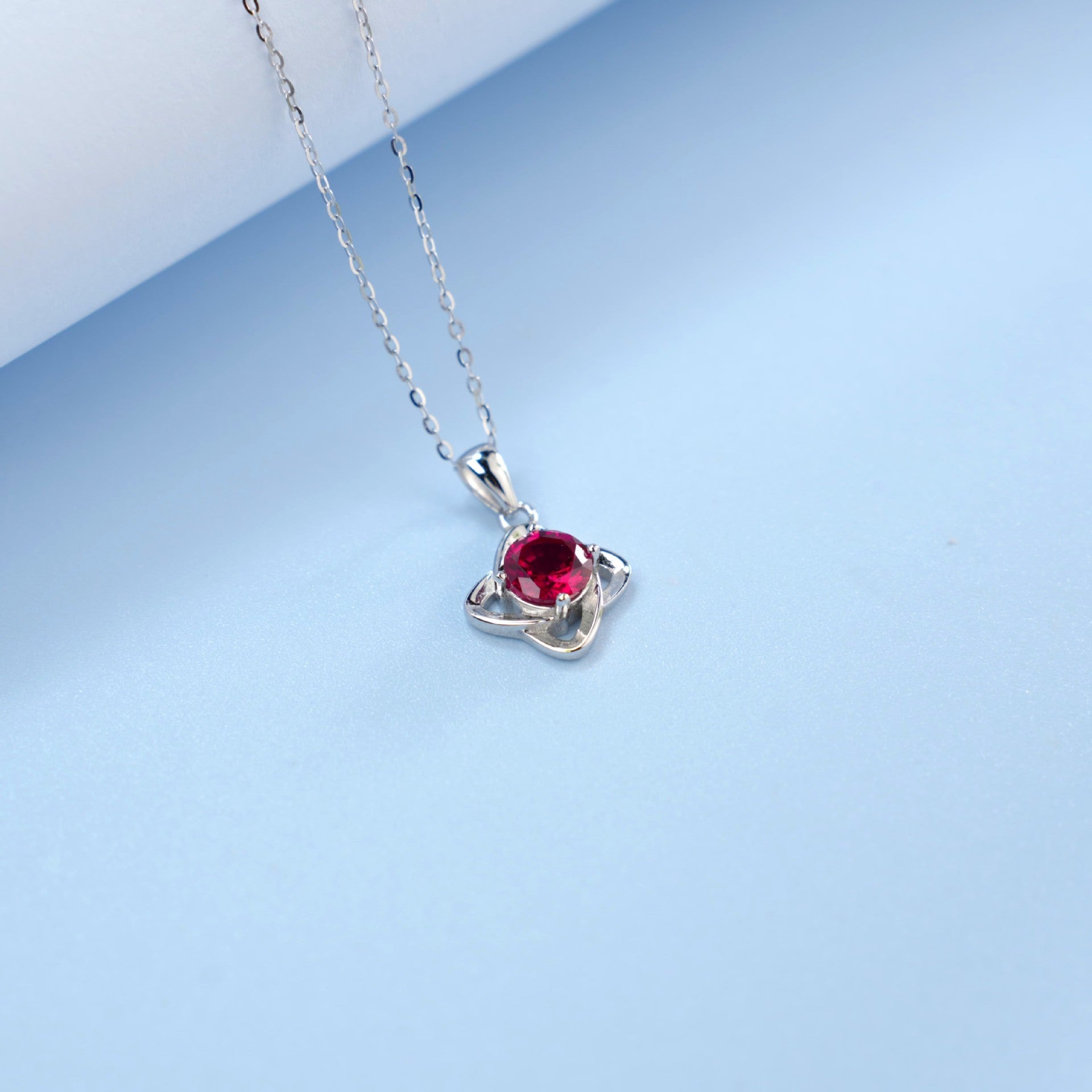 S925 Sterling Silver Lab Ruby Four-Leaf Clover Necklace, Birthday Girlfriend Gift - Photo 4