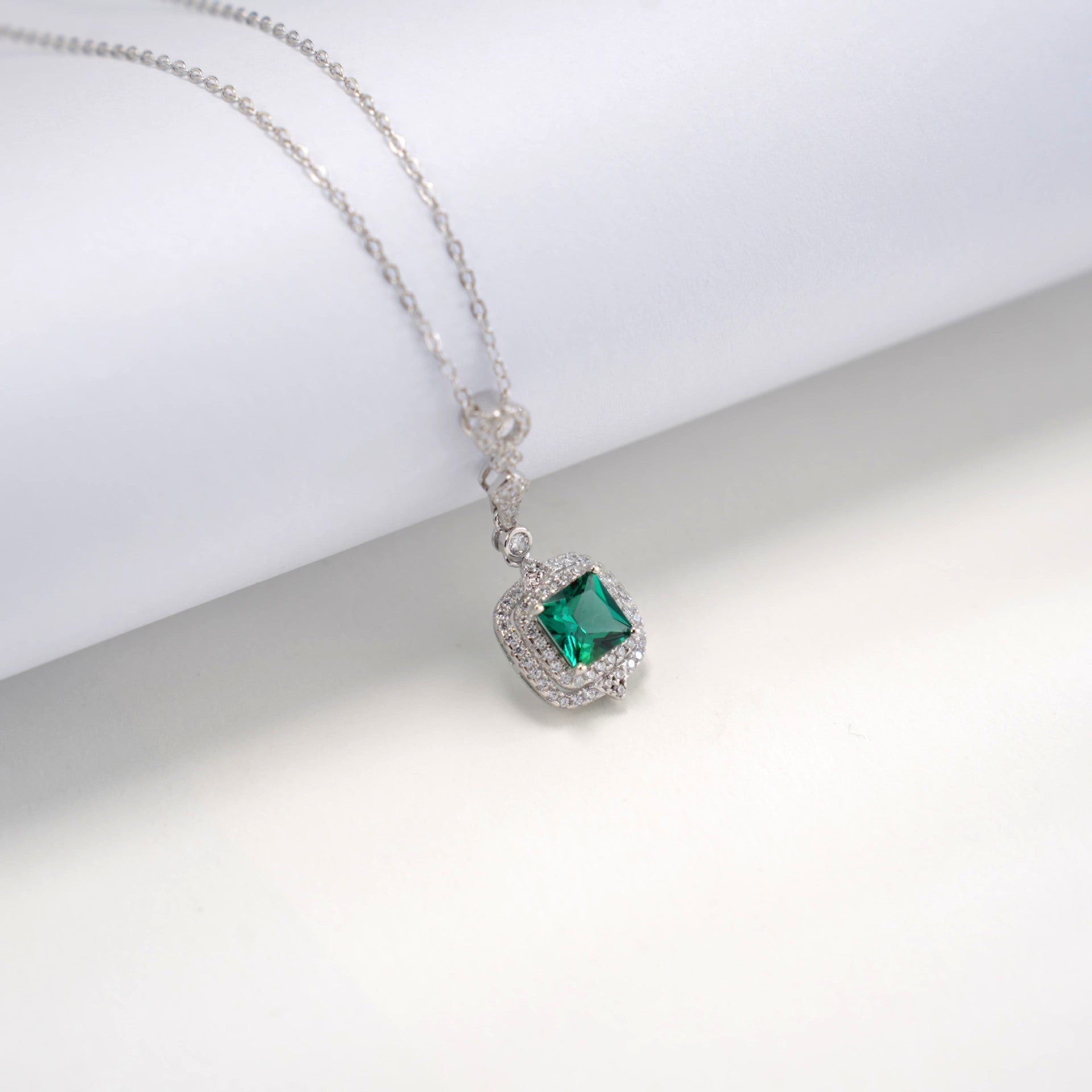 S925 Sterling Silver Lab Emerald Square Pave Choker Necklace, for Women - Photo 4