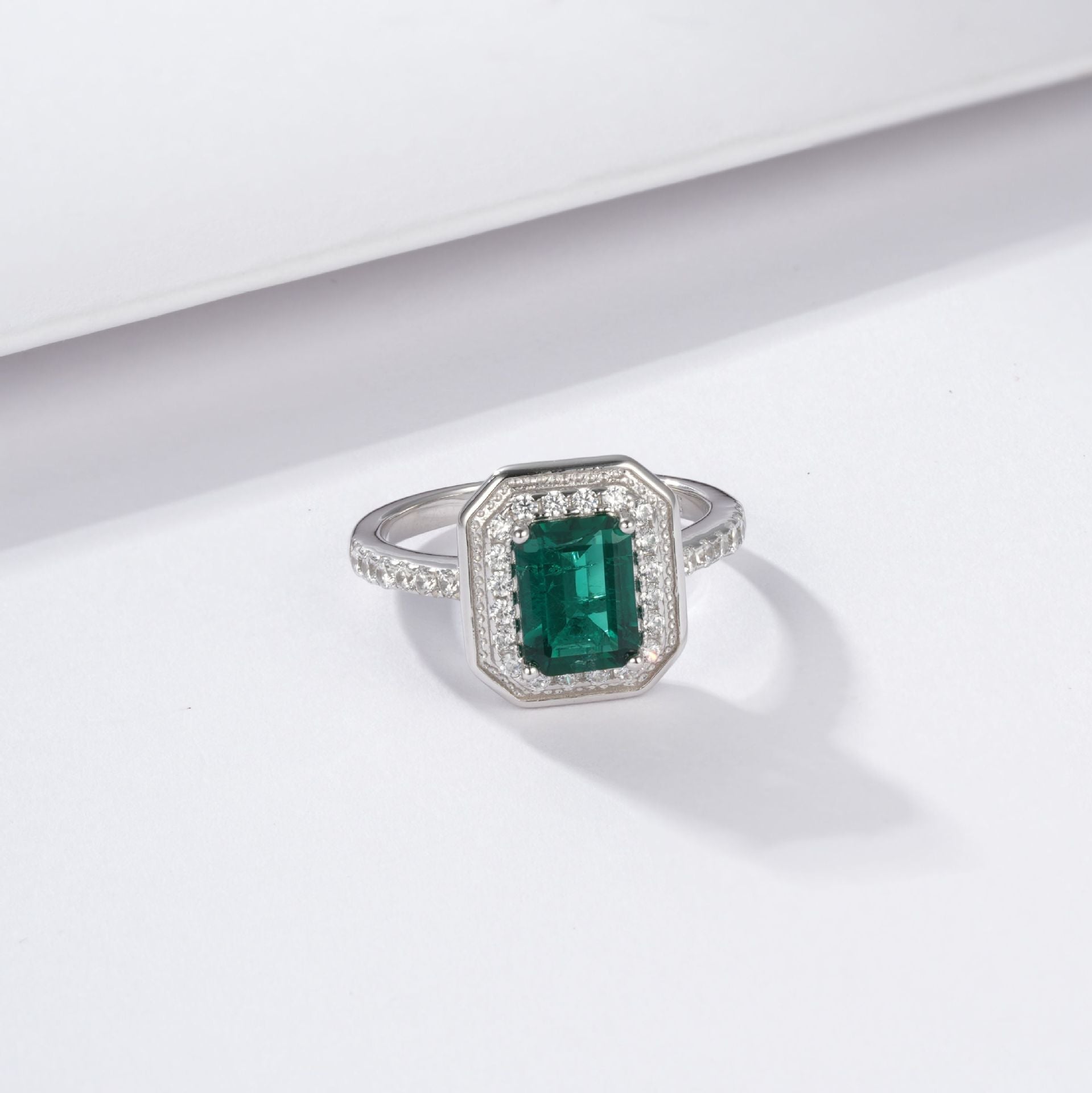 S925 Silver Emerald Ring Double-Halo, Vintage Versatile Design - Photo 4