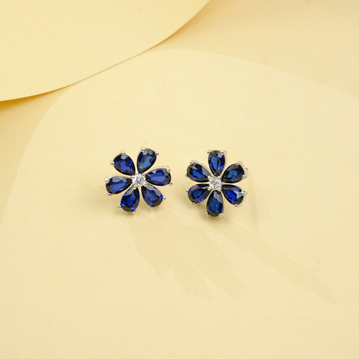 S925 Silver Petal Lab Sapphire Stud Earrings, Teardrop Gemstone Flower - Photo 3