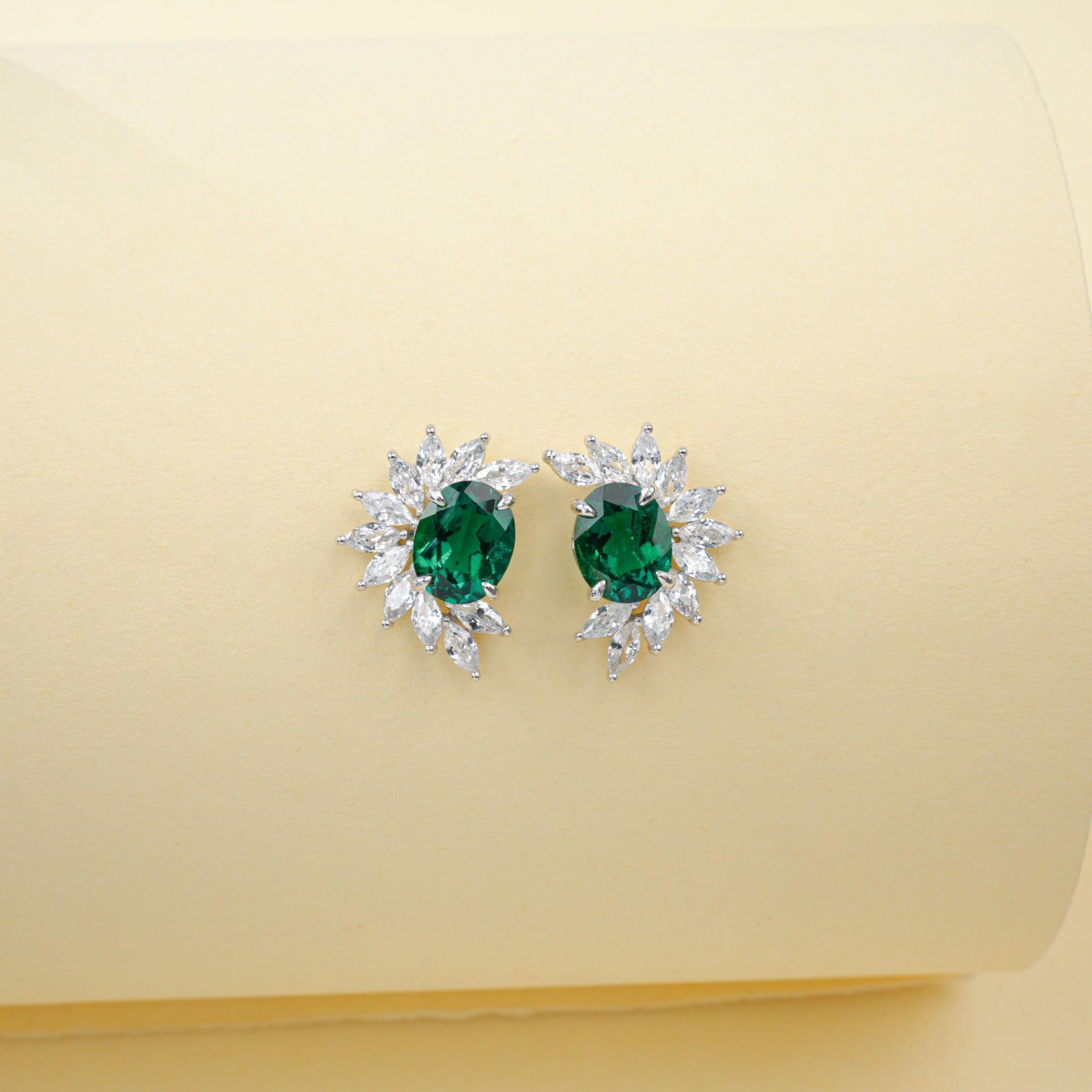 S925 Silver Oval Lab Emerald Sunflower Stud Earrings, Premium Evening - Photo 6