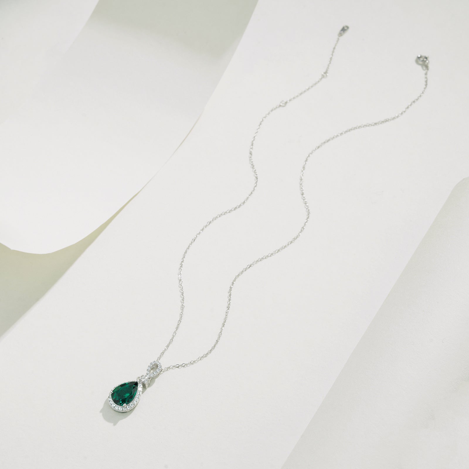 S925 Sterling Silver Lab Emerald Teardrop Halo Pendant Choker, Premium Elegant - Photo 4