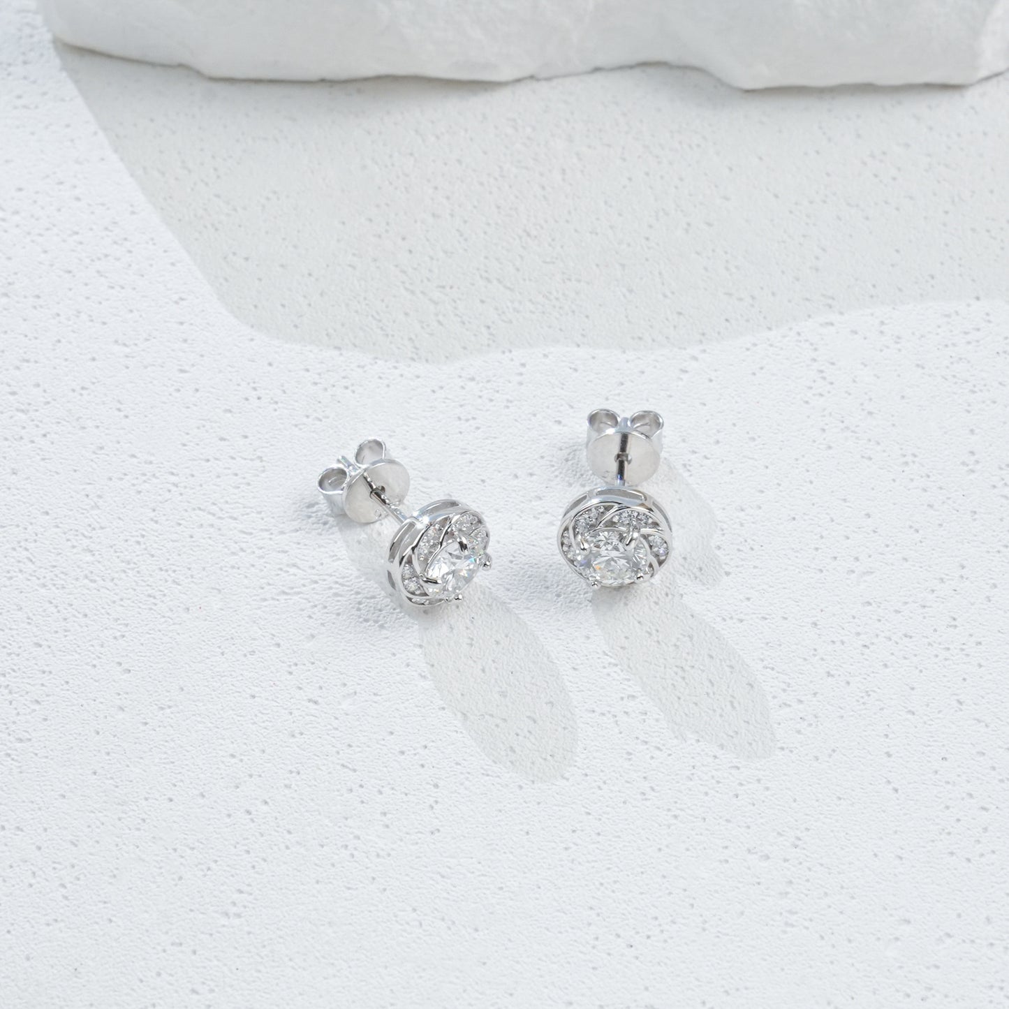 S925 Sterling Silver Round Diamond Halo Earrings, Simple Versatile Earrings - Photo 5