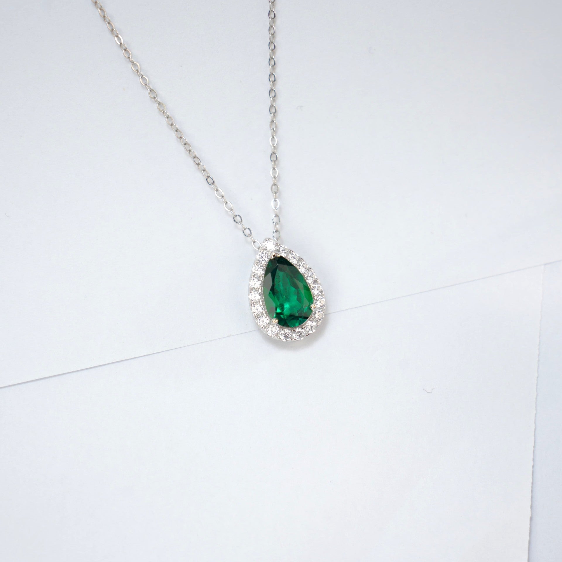 925 Sterling Silver Lab Emerald Teardrop Vintage Pendant Necklace, Stackable for Women - Photo 4