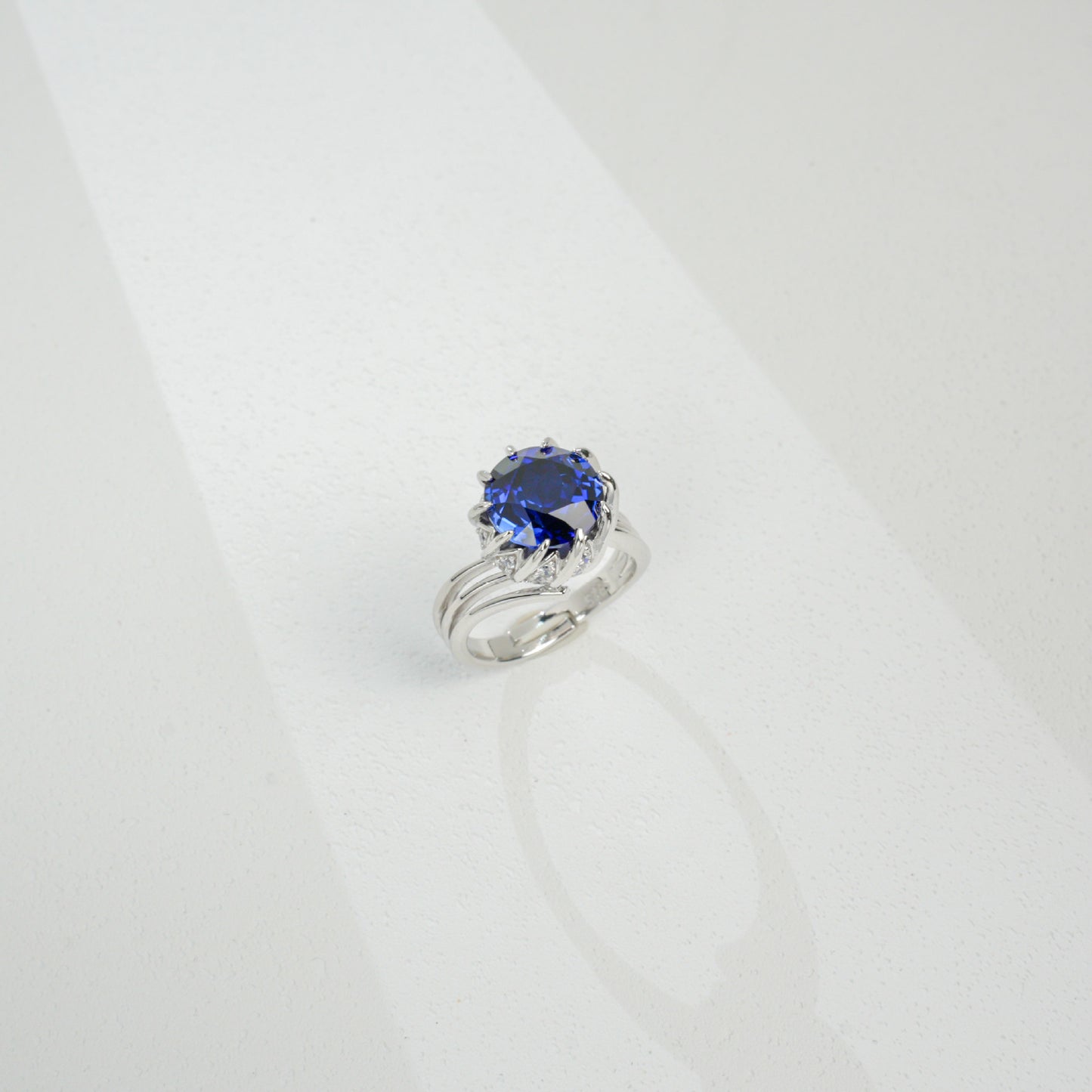Lab-Created Cornflower Sapphire Ring S925 Sterling Silver - Photo 4