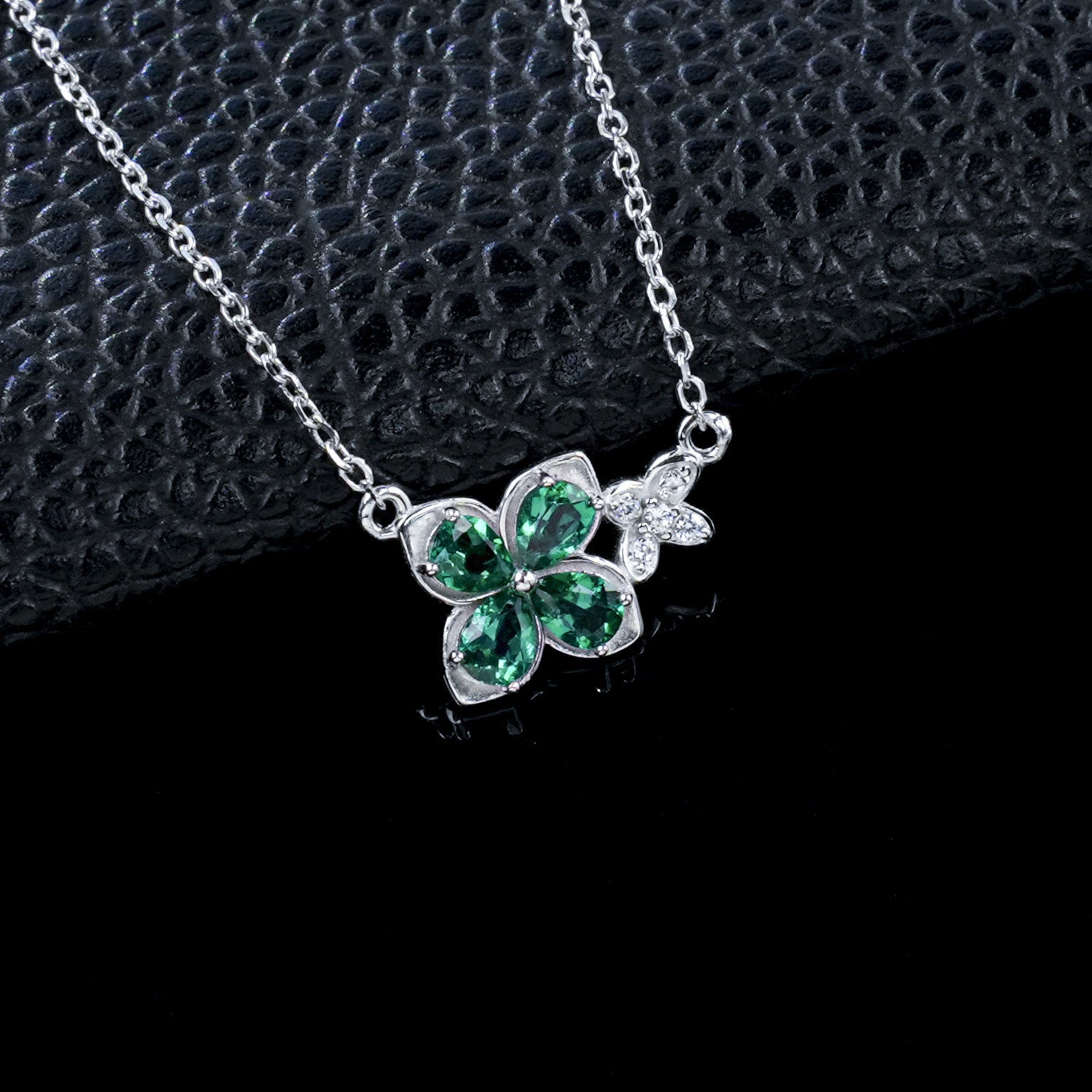 S925 Silver Lab Emerald Four-Petal Flower Necklace, Green Gemstone Butterfly - Photo 4
