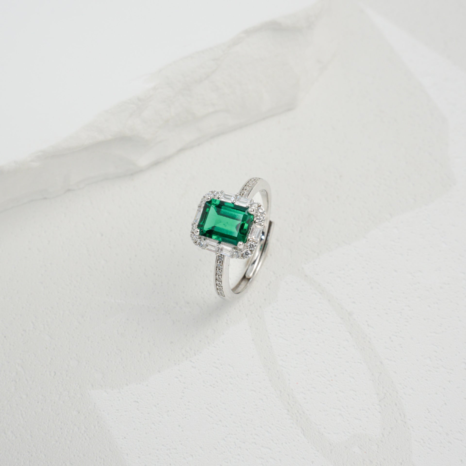 S925 Sterling Silver Lab Emerald Ring, Versatile Gift Ring - Photo 2