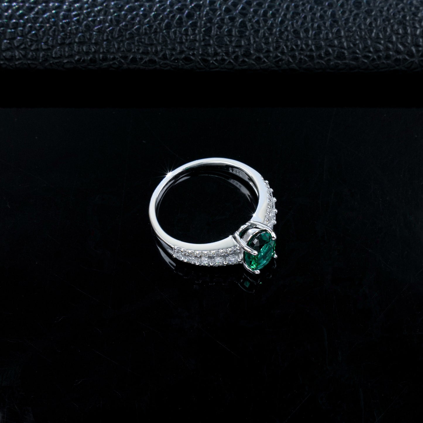 925 Sterling Silver Lab Emerald Ring for Women, Versatile Trendy Gift - Photo 3