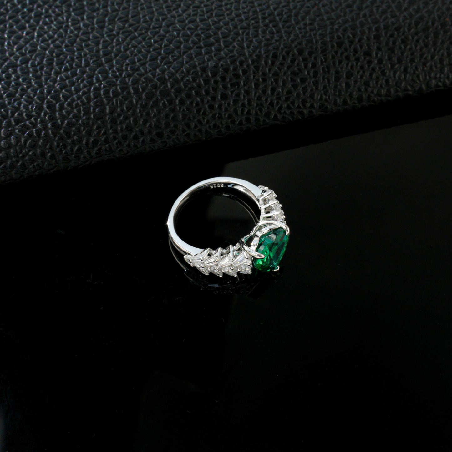 925 Sterling Silver Lab Emerald Ring, Premium Bestie Gift - Photo 4
