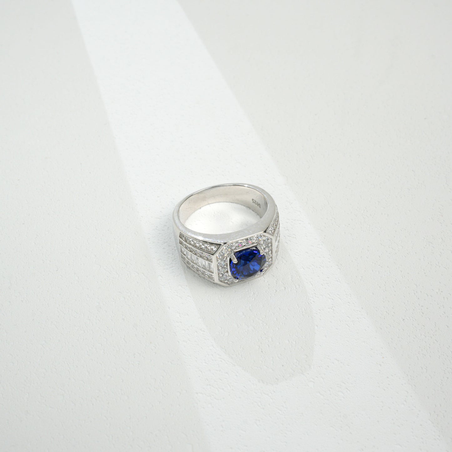 925 Silver Lab Sapphire Ring Round Centre, Simple Vintage Premium - Photo 2