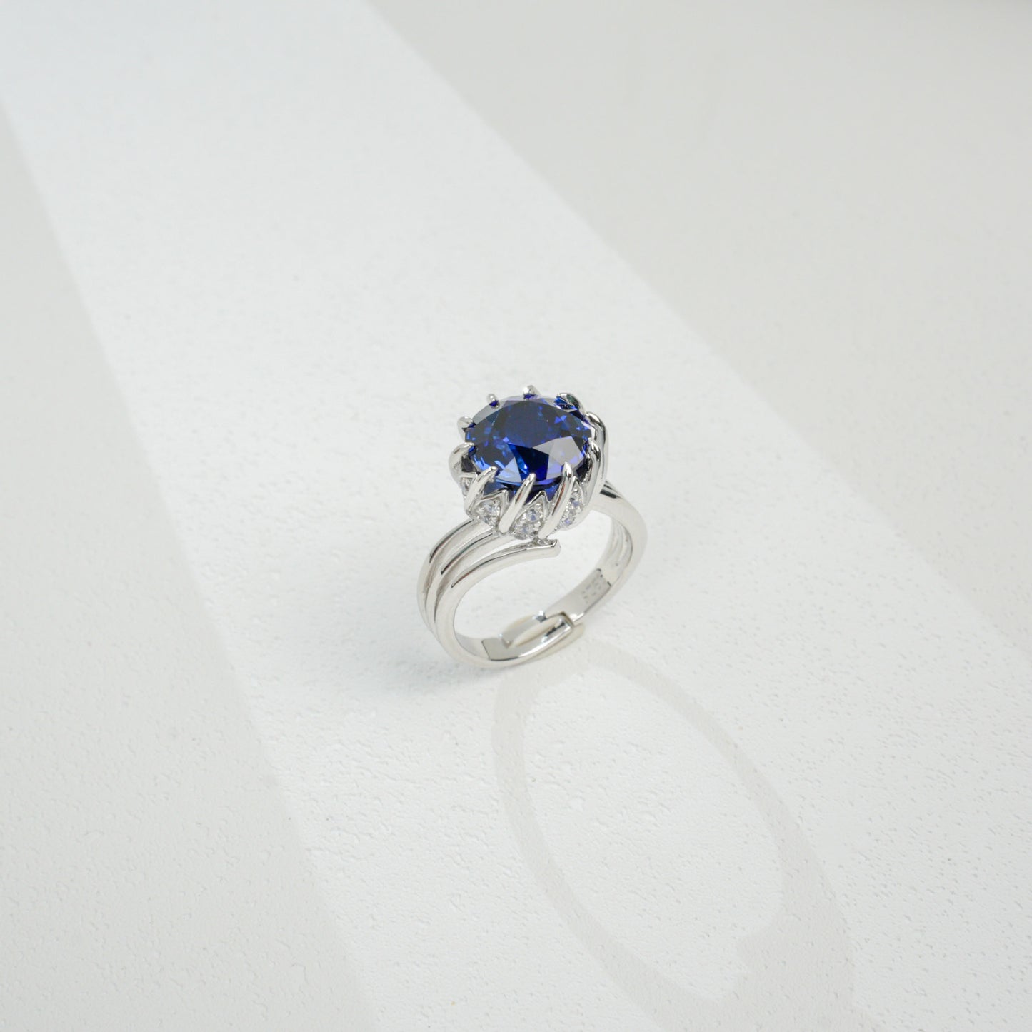 Lab-Created Cornflower Sapphire Ring S925 Sterling Silver - Photo 3