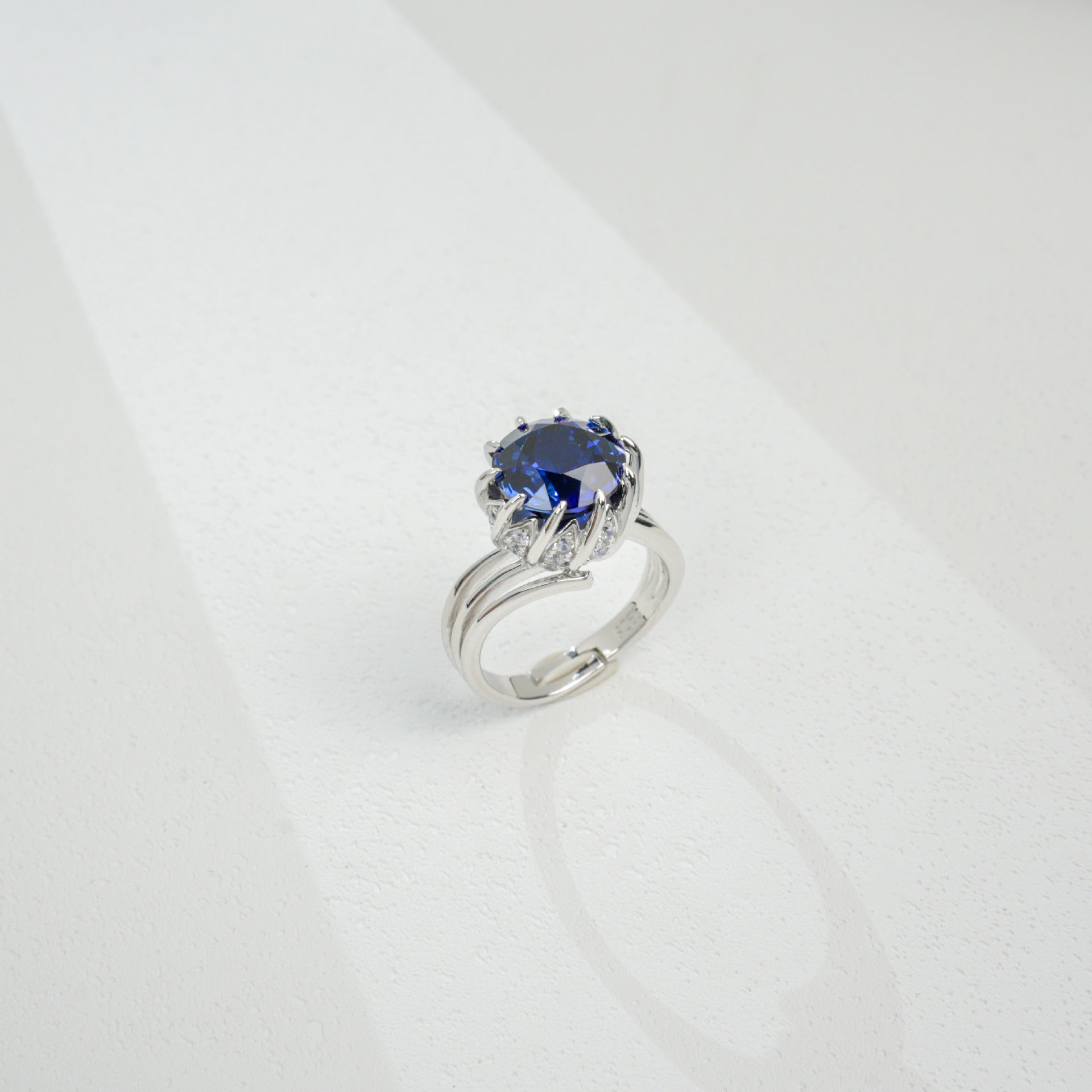 Lab-Created Cornflower Sapphire Ring S925 Sterling Silver - Photo 3