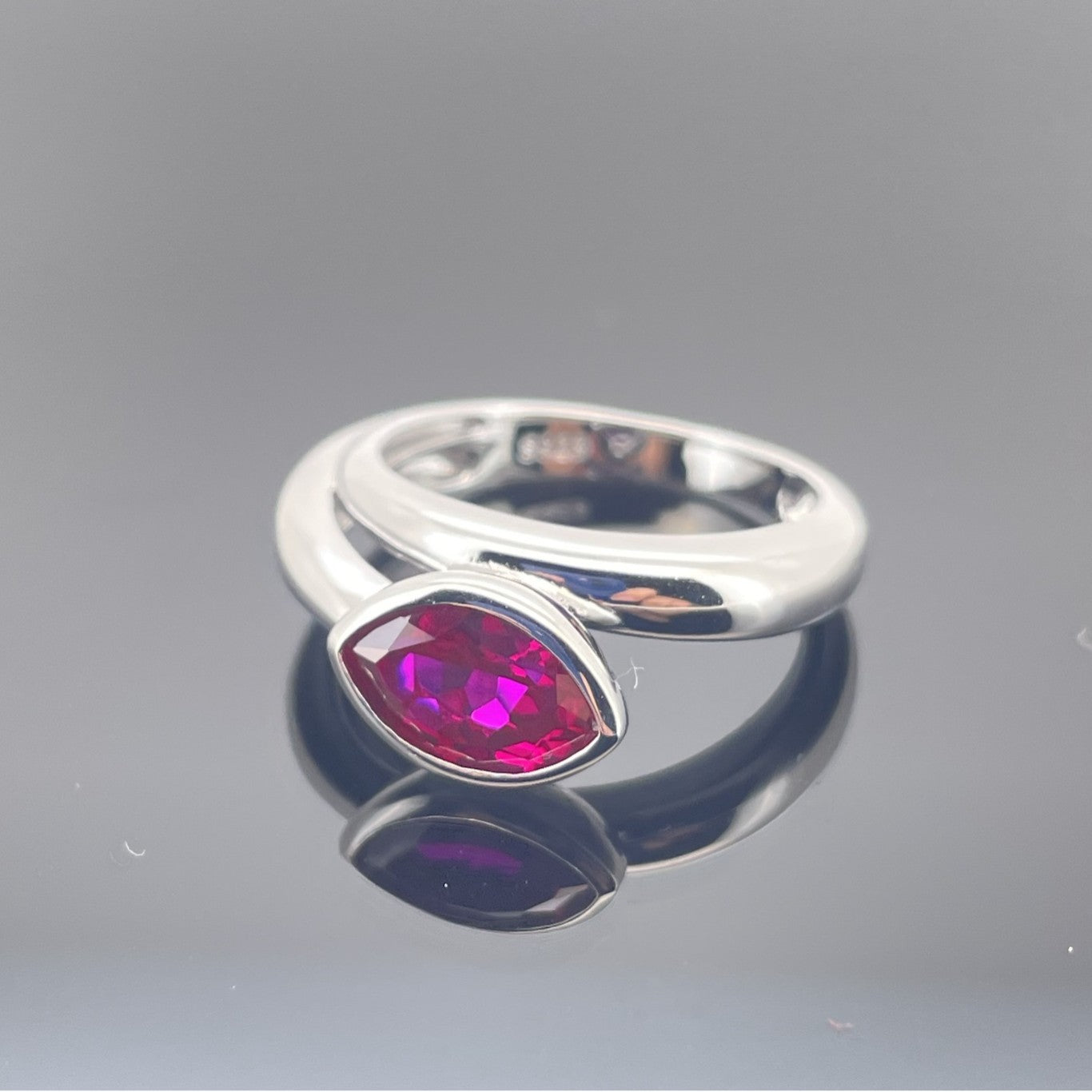 S925 Sterling Silver Lab Pigeon Blood Ruby Ring, Premium for Women - Photo 4
