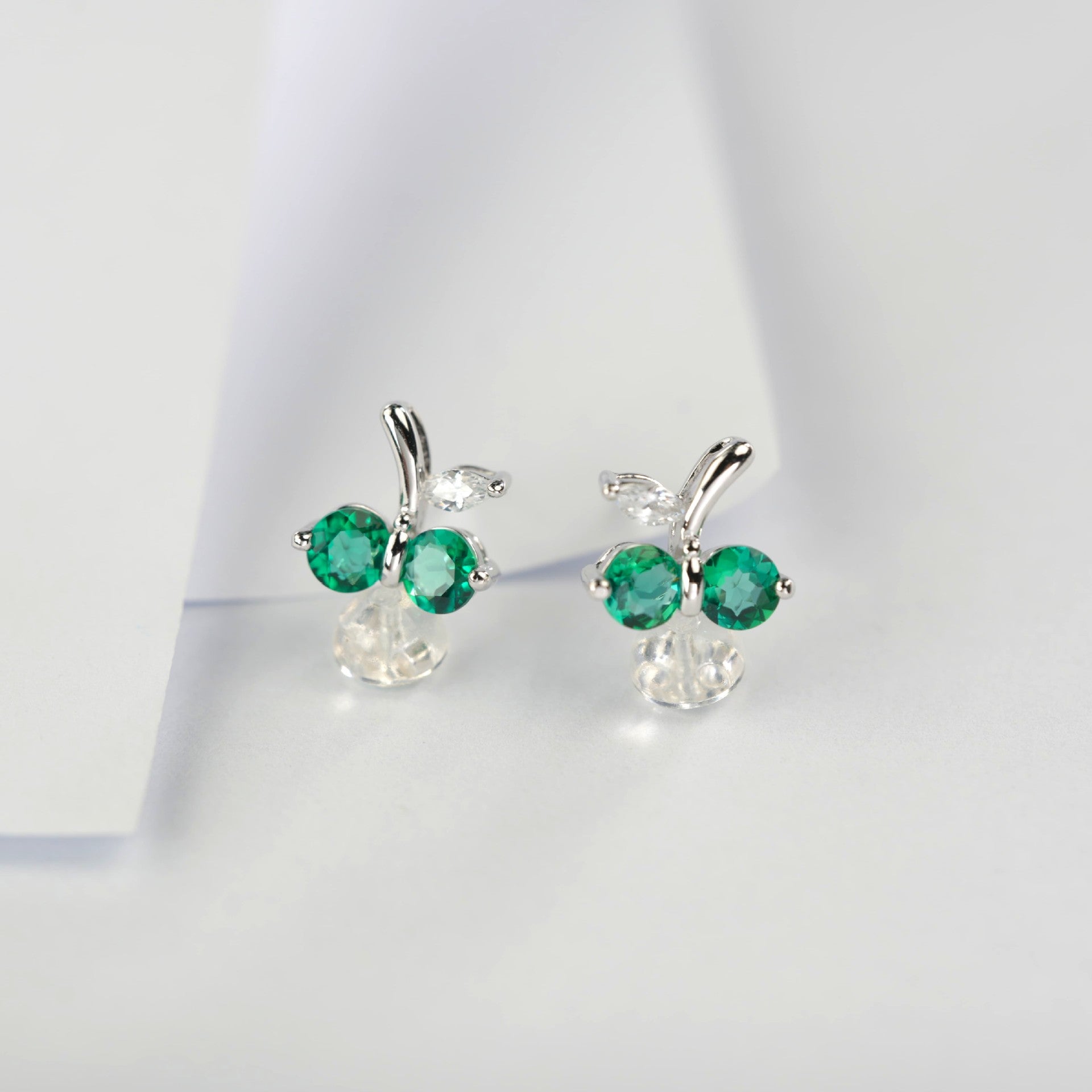 S925 Sterling Silver Lab Emerald Earrings - Photo 4