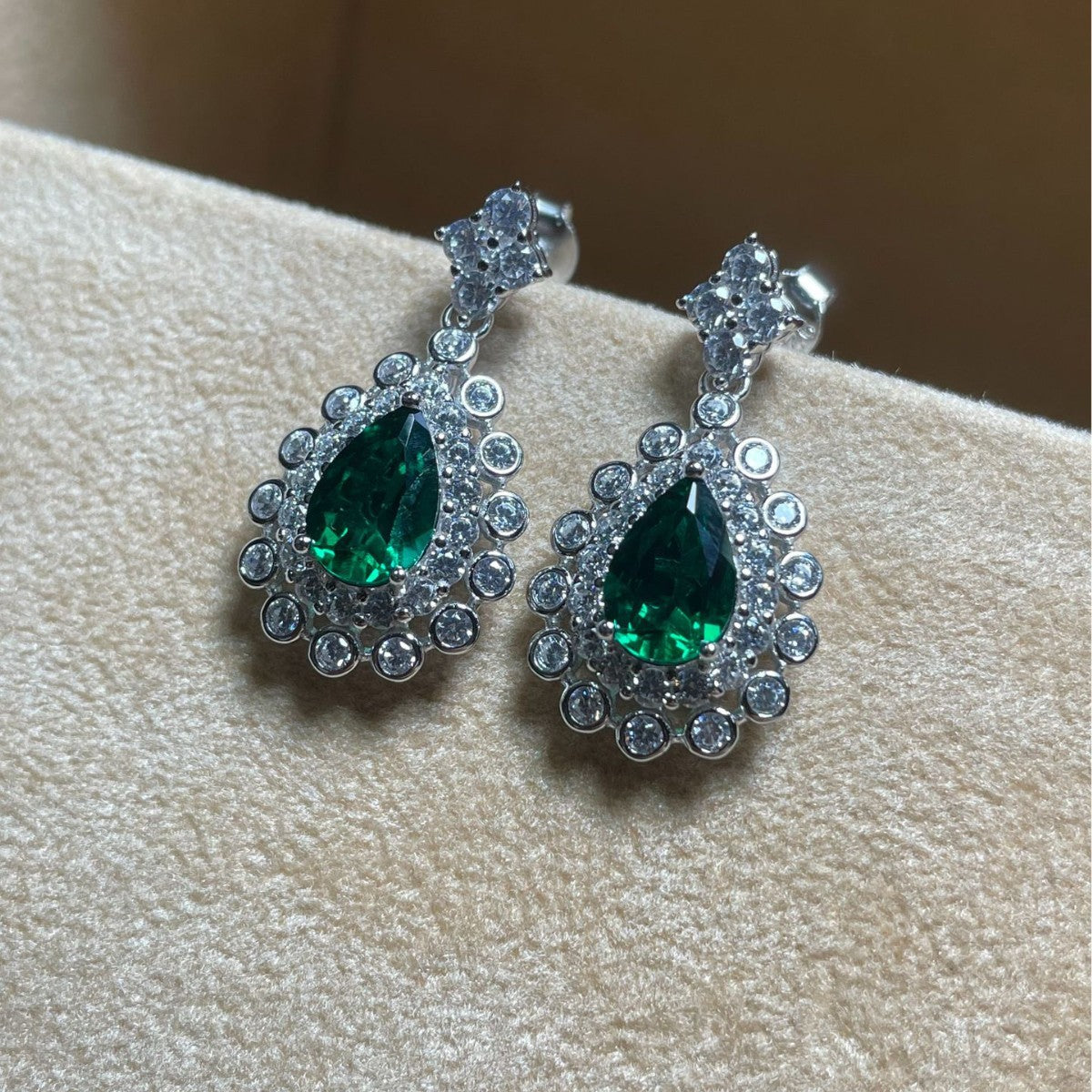 S925 Sterling Silver Lab Emerald Earrings, Simple Versatile Teardrop - Photo 4